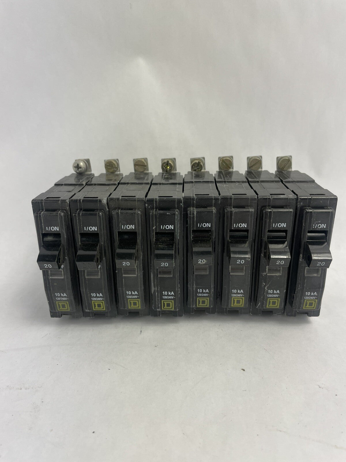 LOT  OF 8: Square D QOB120 1P 20A 10kA 120/240V L-2349 Circuit Breaker