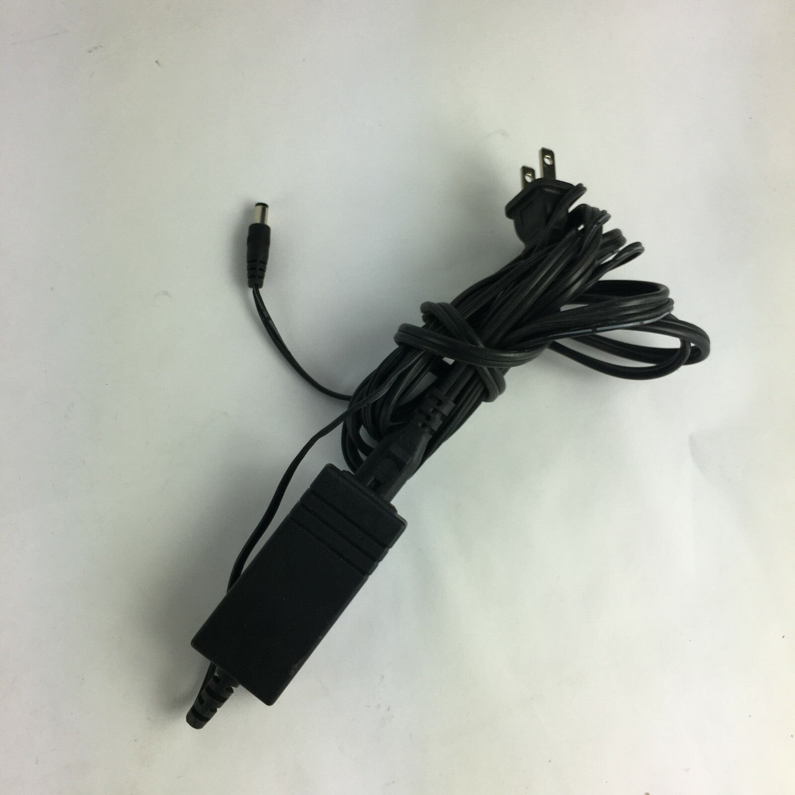 Genuine Polycom SPS-12-009 Output 12V 1A Power Supply Adapter A22