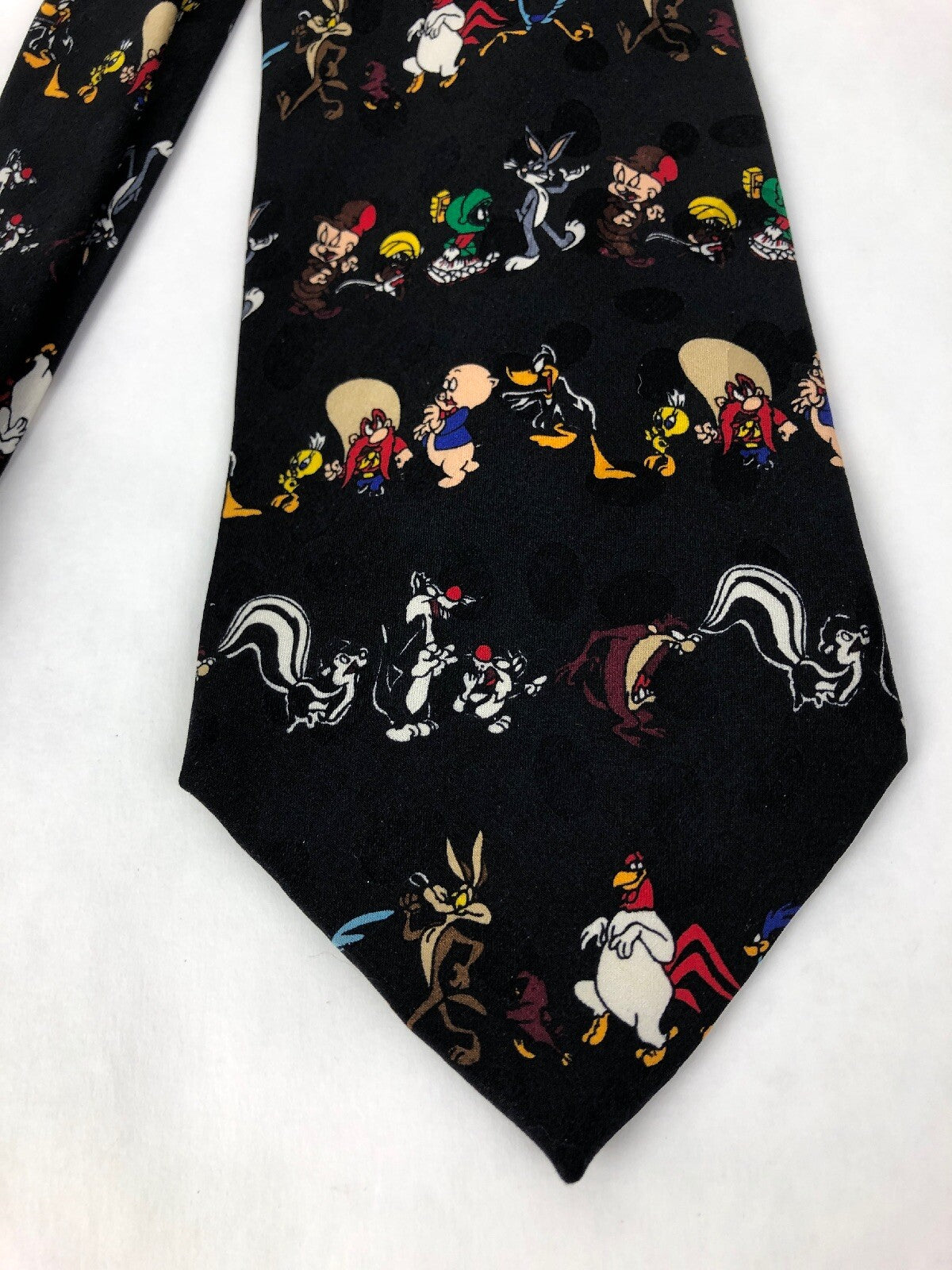 Looney Tunes Mania Tie Necktie Black - FULL CAST OF CHARACTERS- Must See FSTSHP