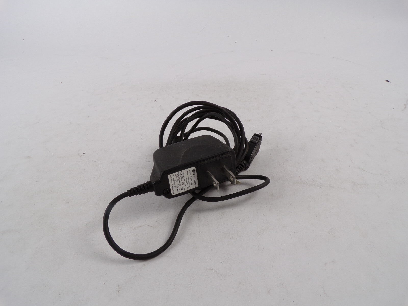 Geniune LG AC Adapter TA-P02WWS Output 5 V  1 A Power Supply Adapter A56