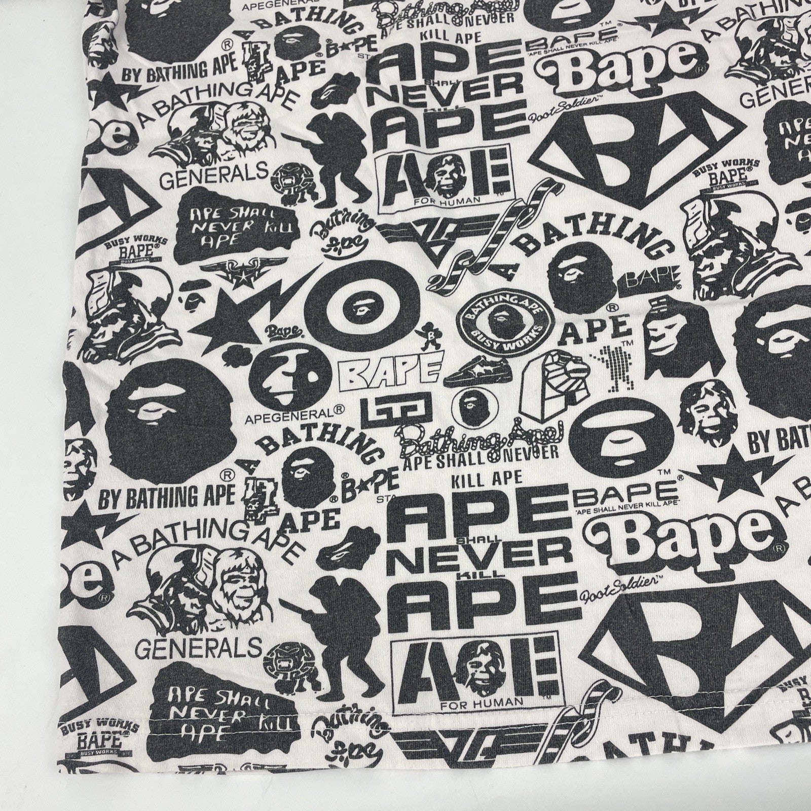 A Bathing Ape BAPE Men's All Over Graphic Logo Crew Neck Short Sleeve T-Shirt L