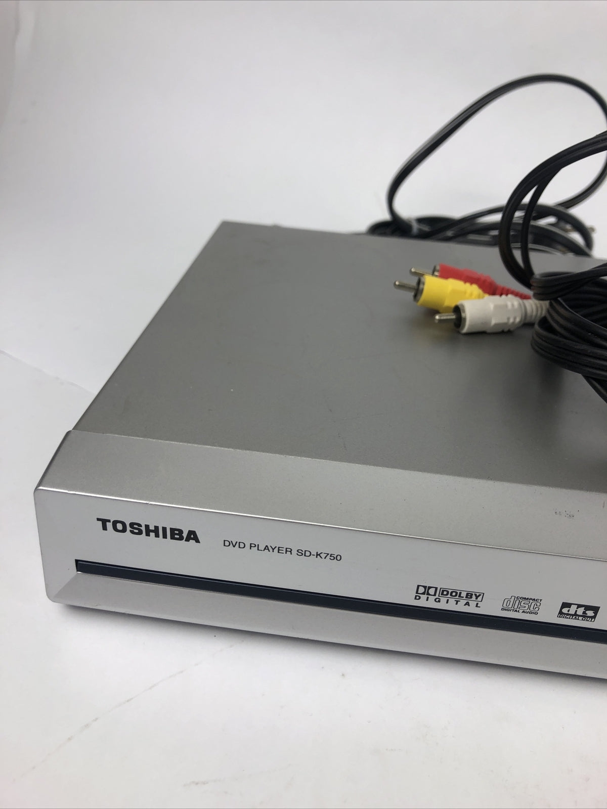 Toshiba SD-K750 DVD Video Player Model SD-K750SU2 With Cable and Remote Control