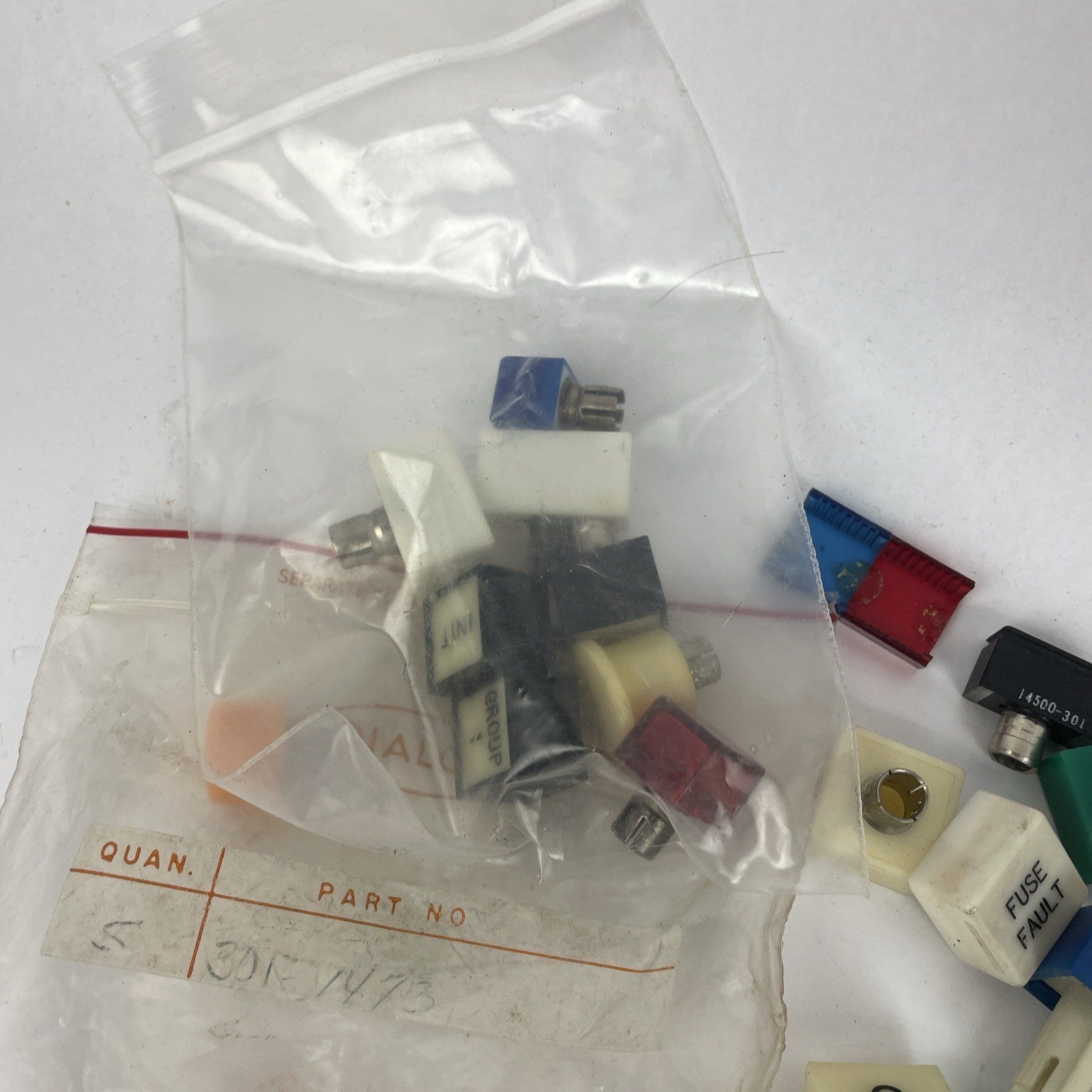 Huge Lot Of Square Push button Panel Lights Red Green Yellow Assorted shaft(s)