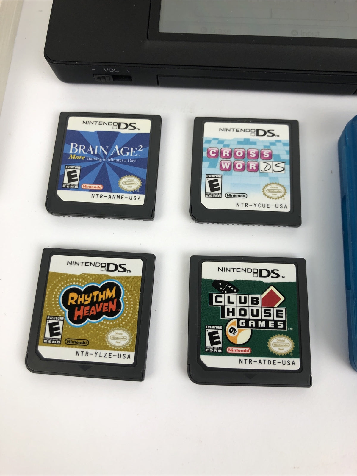 Nintendo DSi Lite Handheld System Burgundy With Charger And Stylus 4 Games LOOK