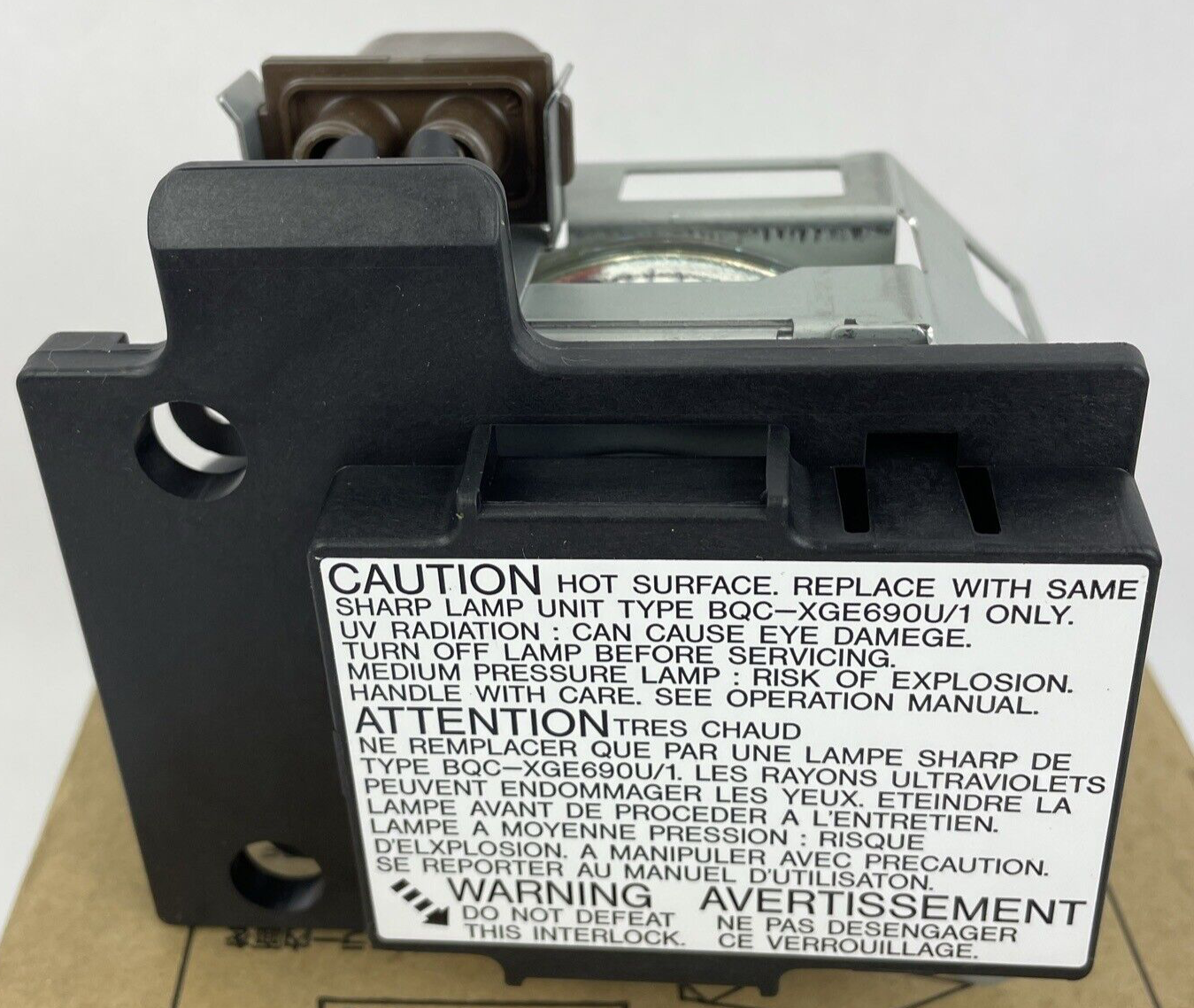 NEW Sharp BQC-XGE690U/1  Projector Replacement Lamp Genuine 006626 0149 LCD