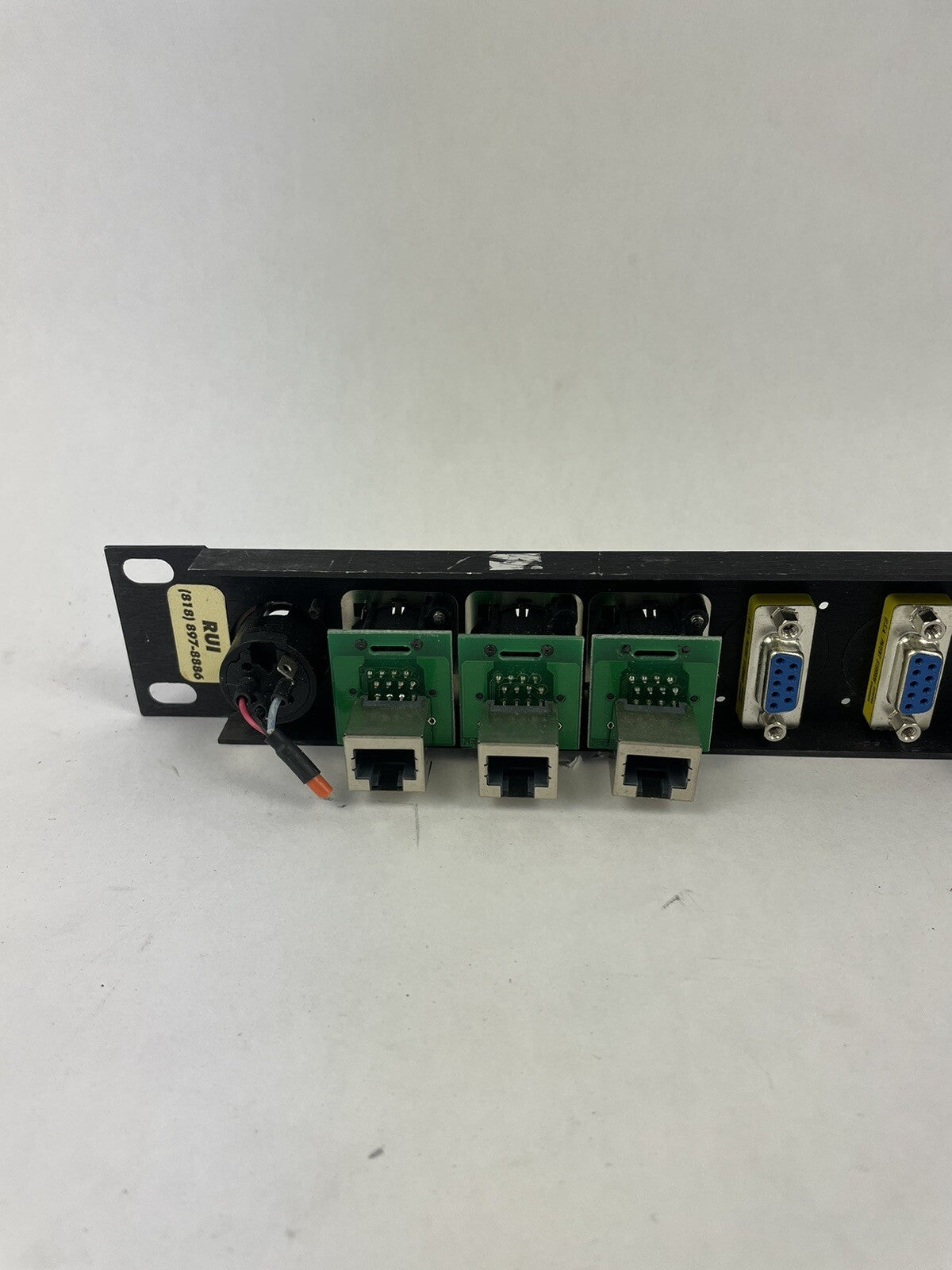 RUI AMP-1 RACK AUDIO PANEL 16 CHANNEL BNC Neutrik NE8FAV-Y110 DB9 Connector XLR