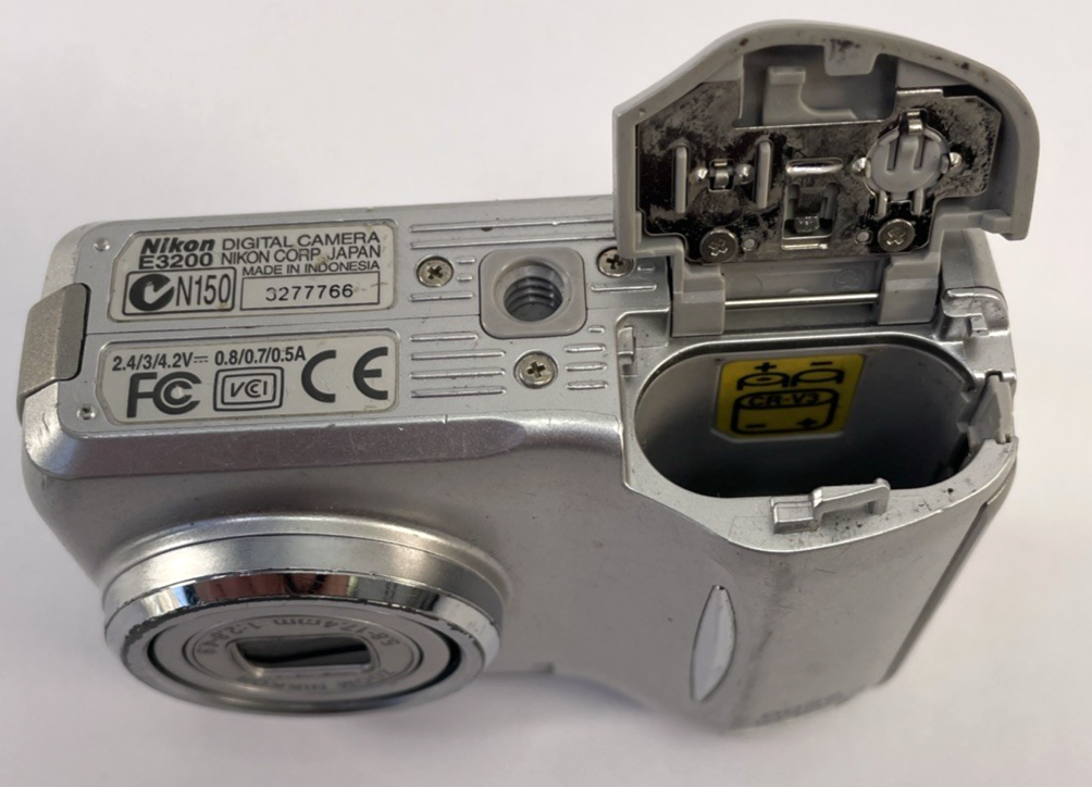 Nikon Coolpix e3200 Silver 3.2 MP 3x Optical Zoom Digital Camera