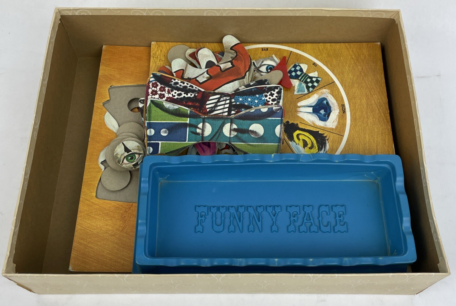 VINTAGE RARE 1965 Funny Face BIG CLOWN Faces Puzzle Game No Box LOOK