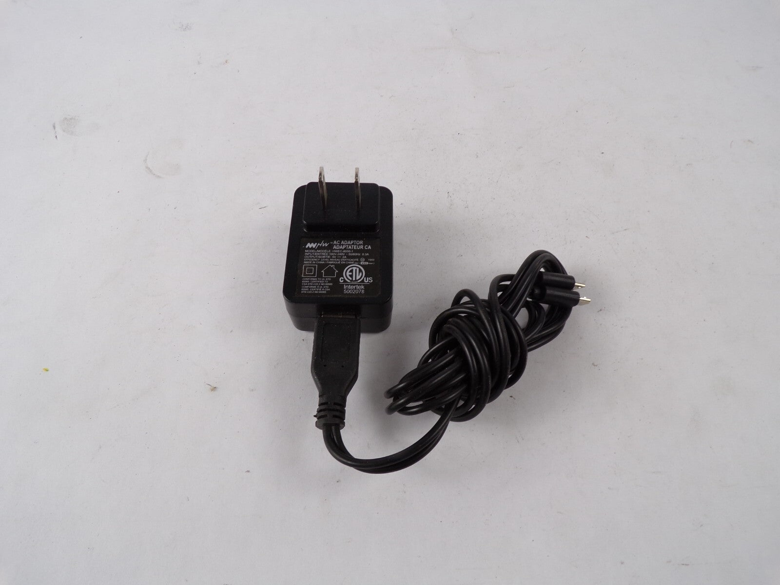 Genuine Hw HWEC-9050-1 Ac Adapter Output 5 V 2 A Power Supply Adapter A55