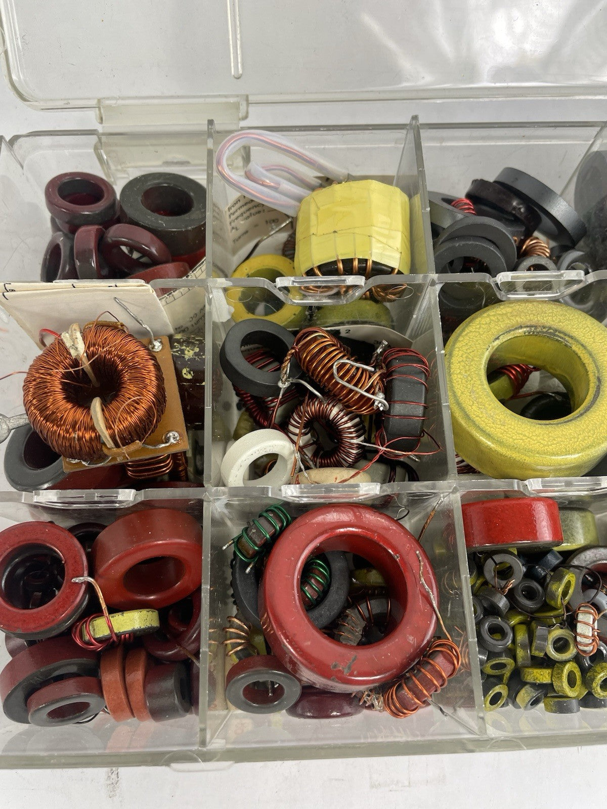 Lot  of Wire Wound Coils Chokes Inductors Various rings Ham Radio electronics