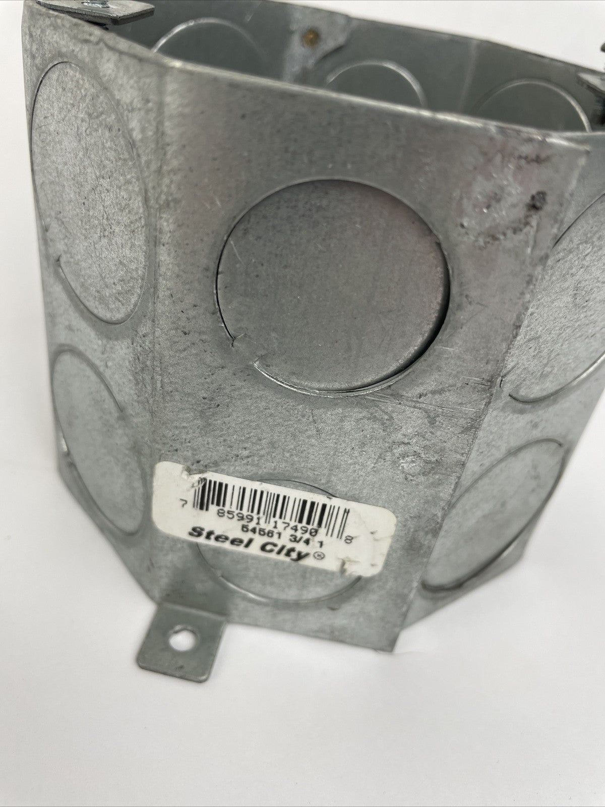 1 x Steel City 545611 3/4 1 - 4" x 3-1/2" Octagon, Drawn, Conduit Concrete Box