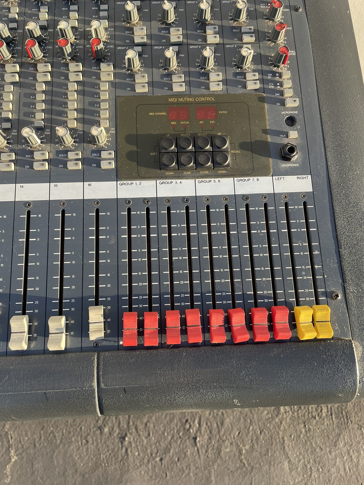 SOUNDTRACS Solo Midi console 16-8-2 STUDIO MIXER Mixing Console NO POWER SUPPLY