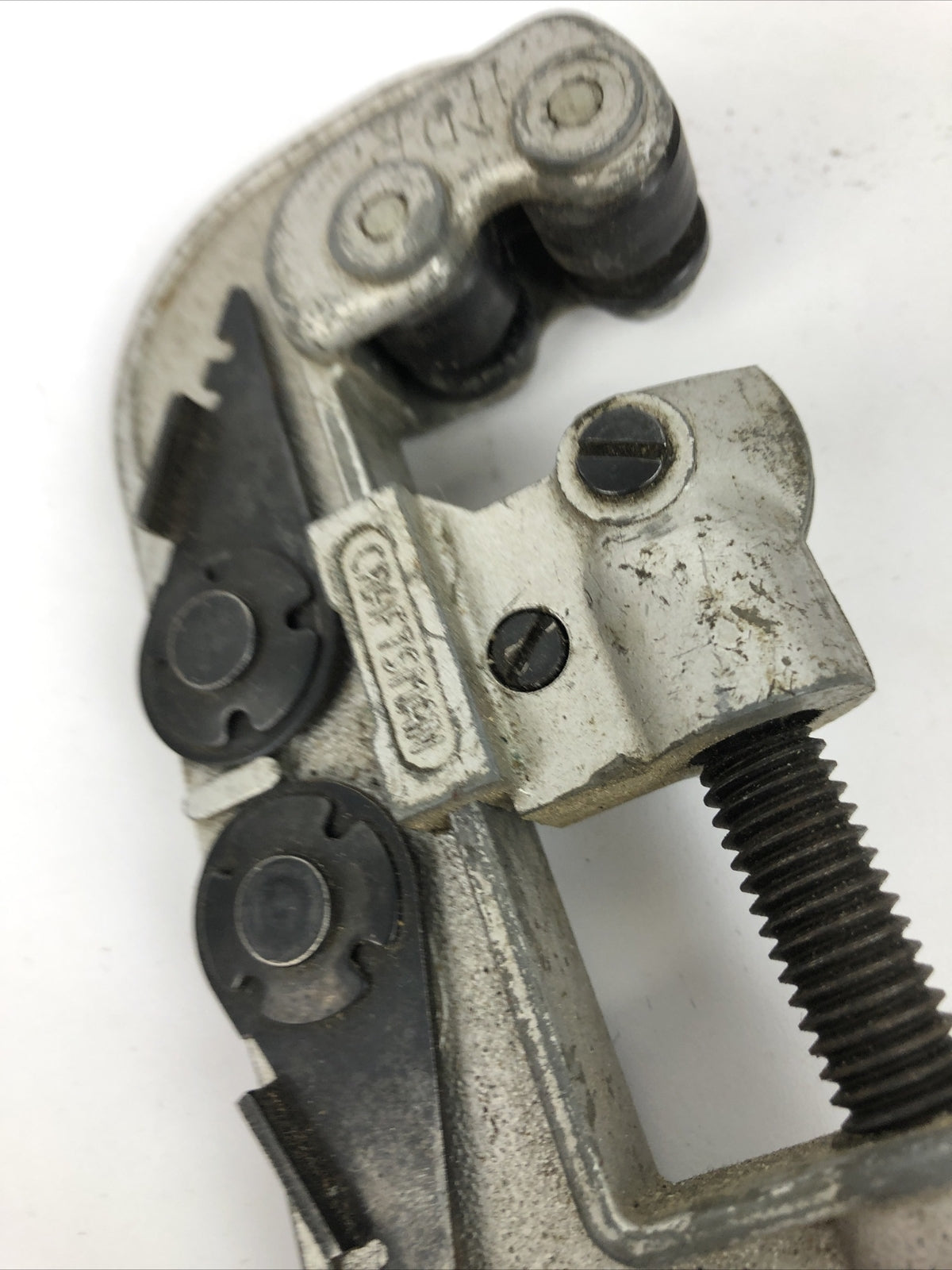 CRAFTSMAN VINTAGE CROWN LOGO 9-5528 PIPE/TUBE CUTTER 1/4" - 1 1/2" Capacity