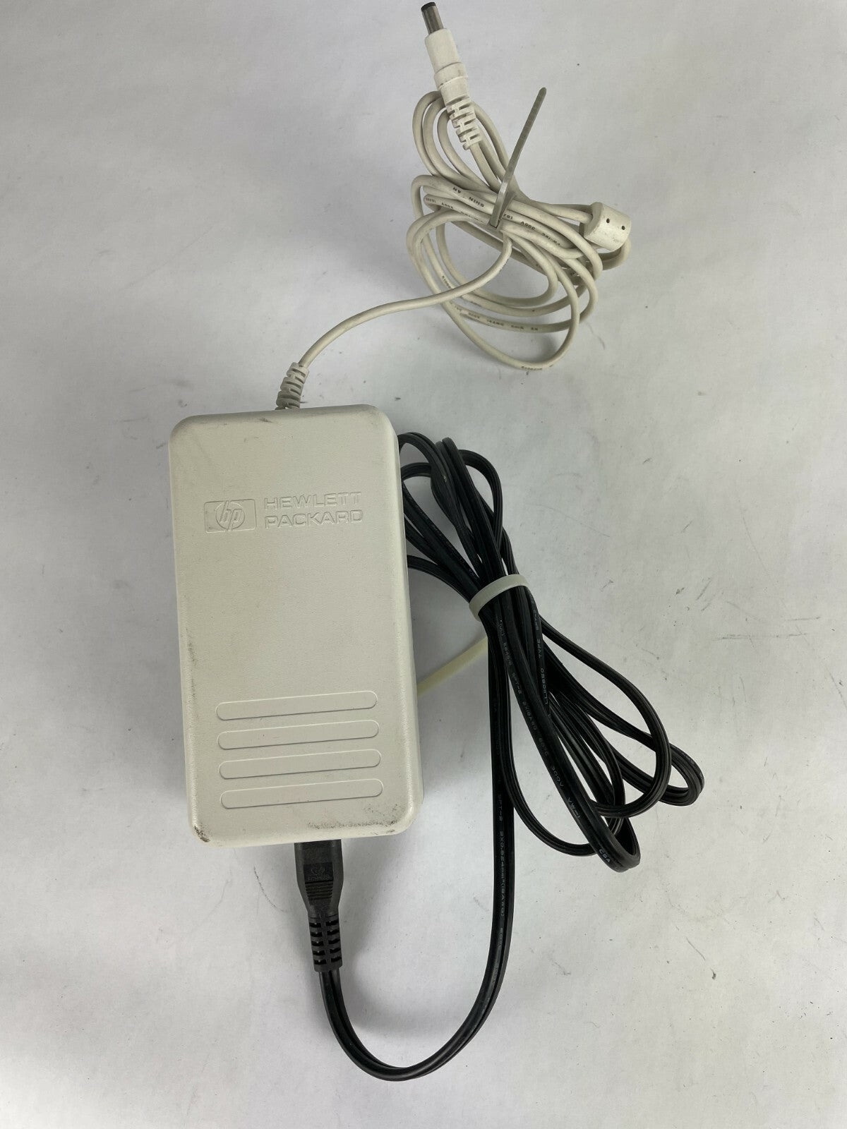 Genuine hp C6409-60014 Ac Adapter Output 18 V 1.1 A Power Supply Adapter A97