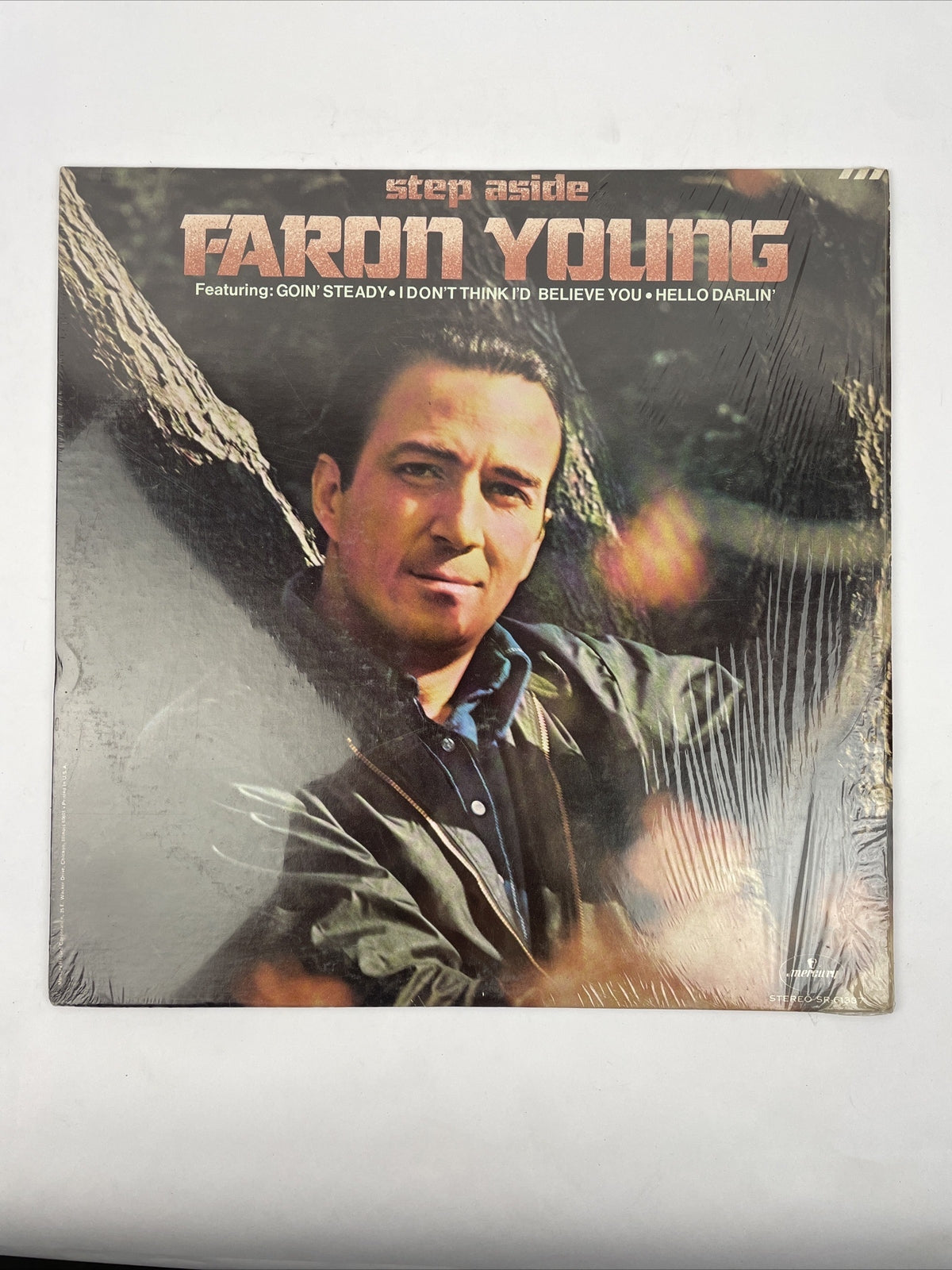 Vinyl Record 33 LP Faron Young " Step Aside " Mercury SR-61337 - VGC