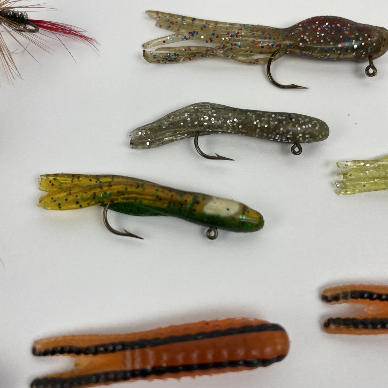 Lot of 19 Vintage Professionally Tied Fishing Flies & Lures Bee Fly Rod Bugs