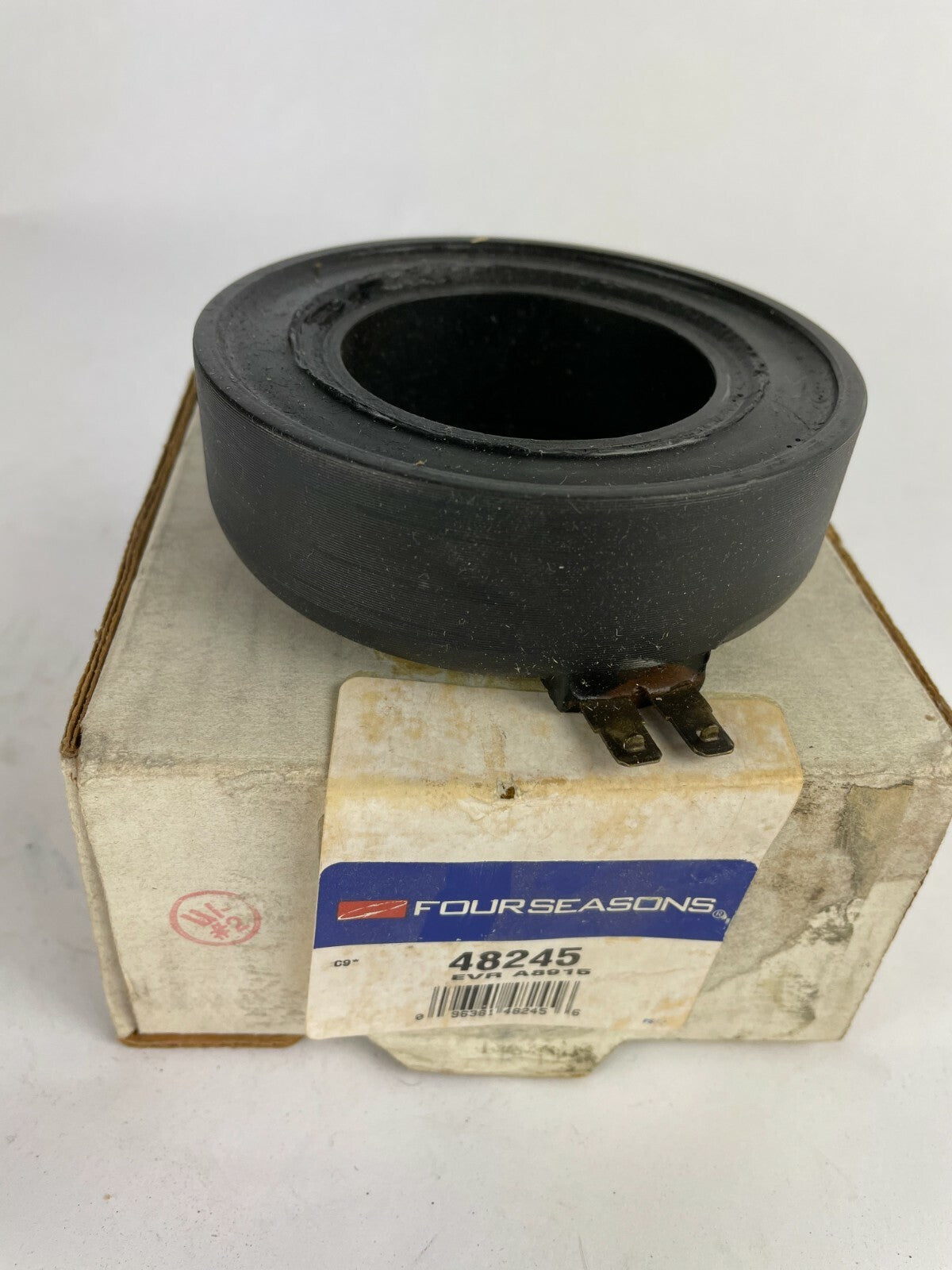 Genuine Four Seasons 48245 Automotive Clutch AC Compressor Assembly Part