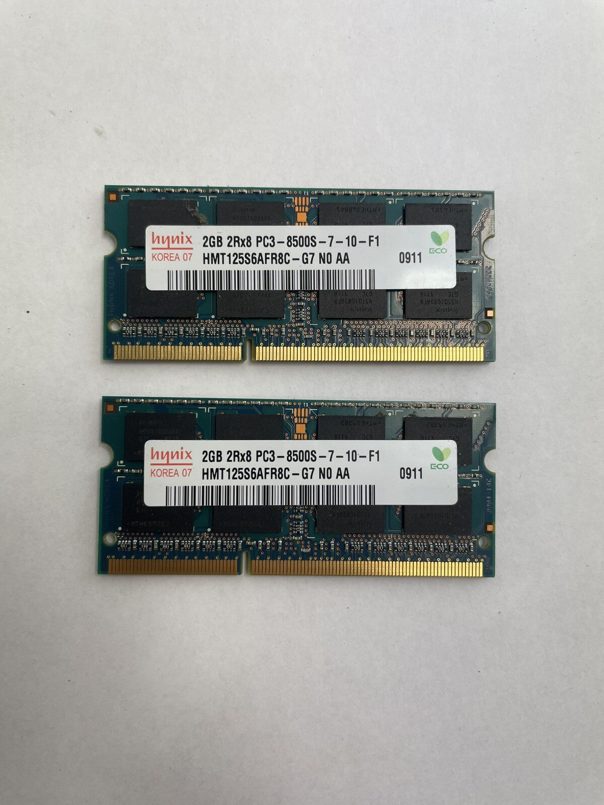 Hynix 4GB  Memory 2Rx8 PC3-8500S-7-10-F2 DDR3 HMT125S6BFR8C-G7 IMAC MacBook