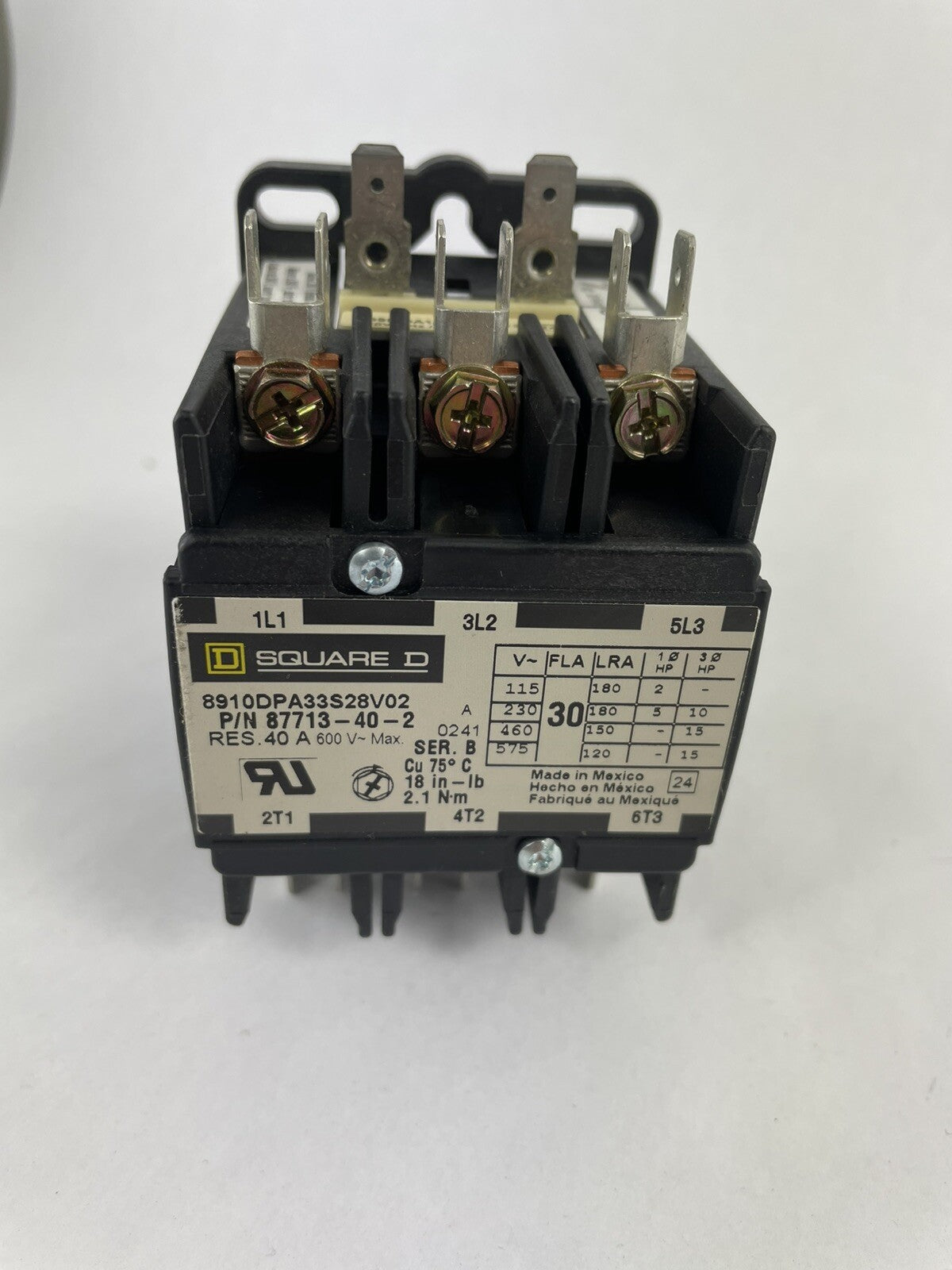 Square D CONTACTOR 8910DPA33S28V02  110-120V 50/60Hz\Z 30A 3 POLE