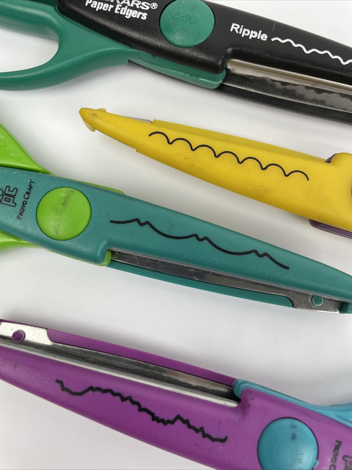 Lot of 4 Fiskars + Provo Craft Scissors Paper Edgers Arts Crafts Design LOOK