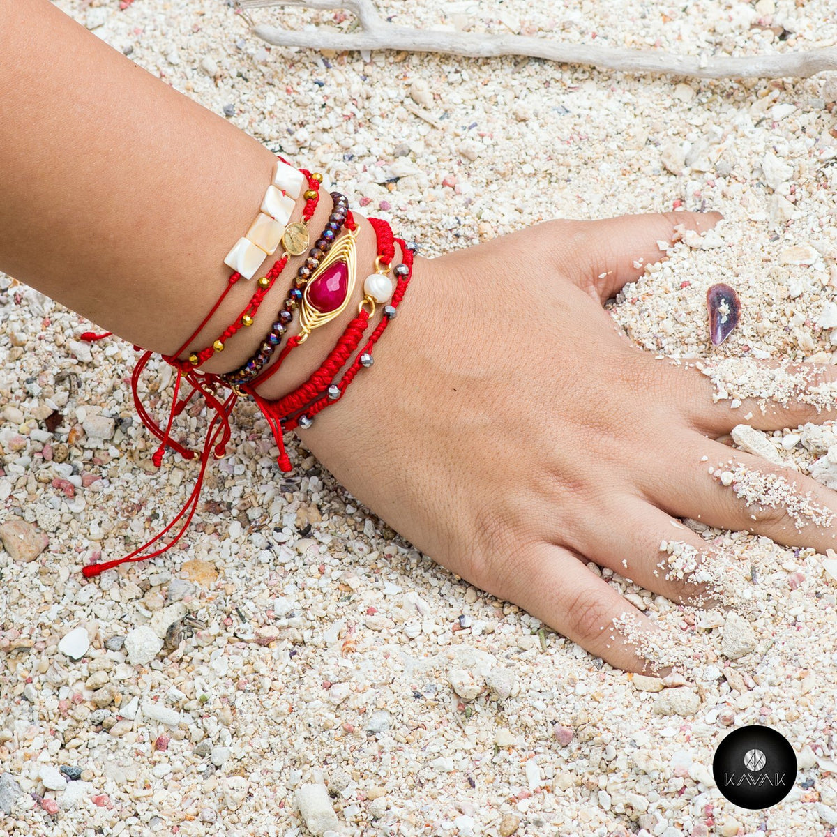 Kavak Handmade women's Girl Red world Crystal Stone Adjustable Bracelet