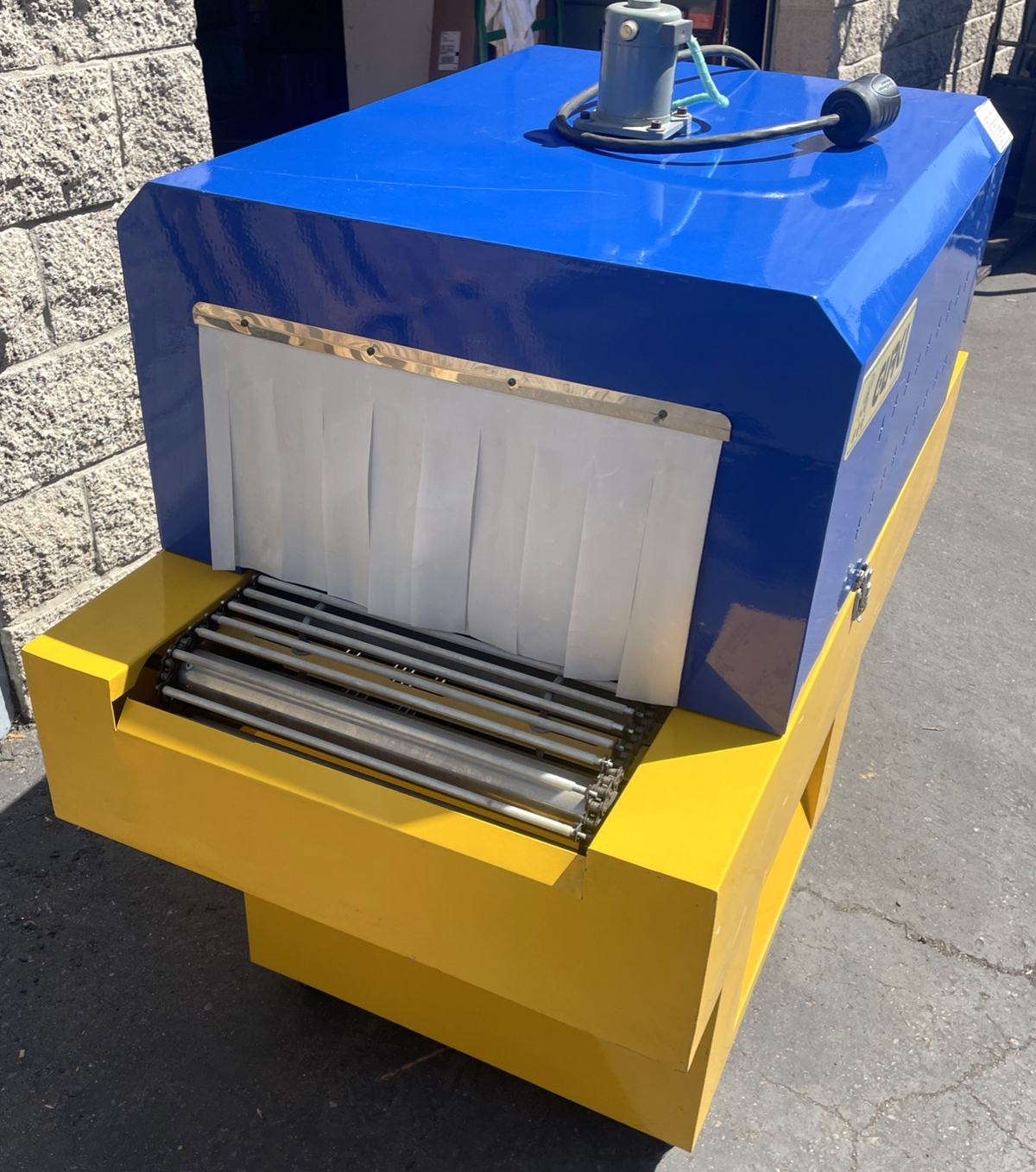 Gurki Far-Infrared Contraction Packing Machine (Heat Shrink Tunnel) Great Cond.