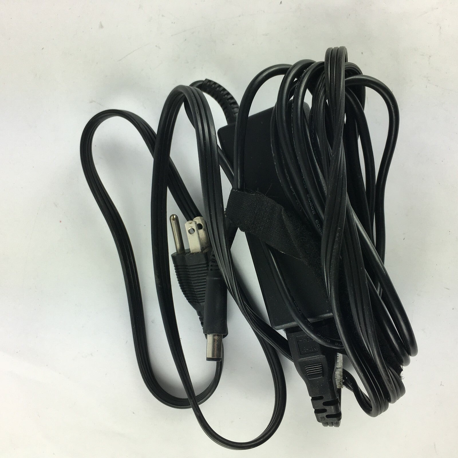 Genuine HP PPP009L-E PA-1650-32HT Output 18.5V 3.5A Power Supply Adapter A3