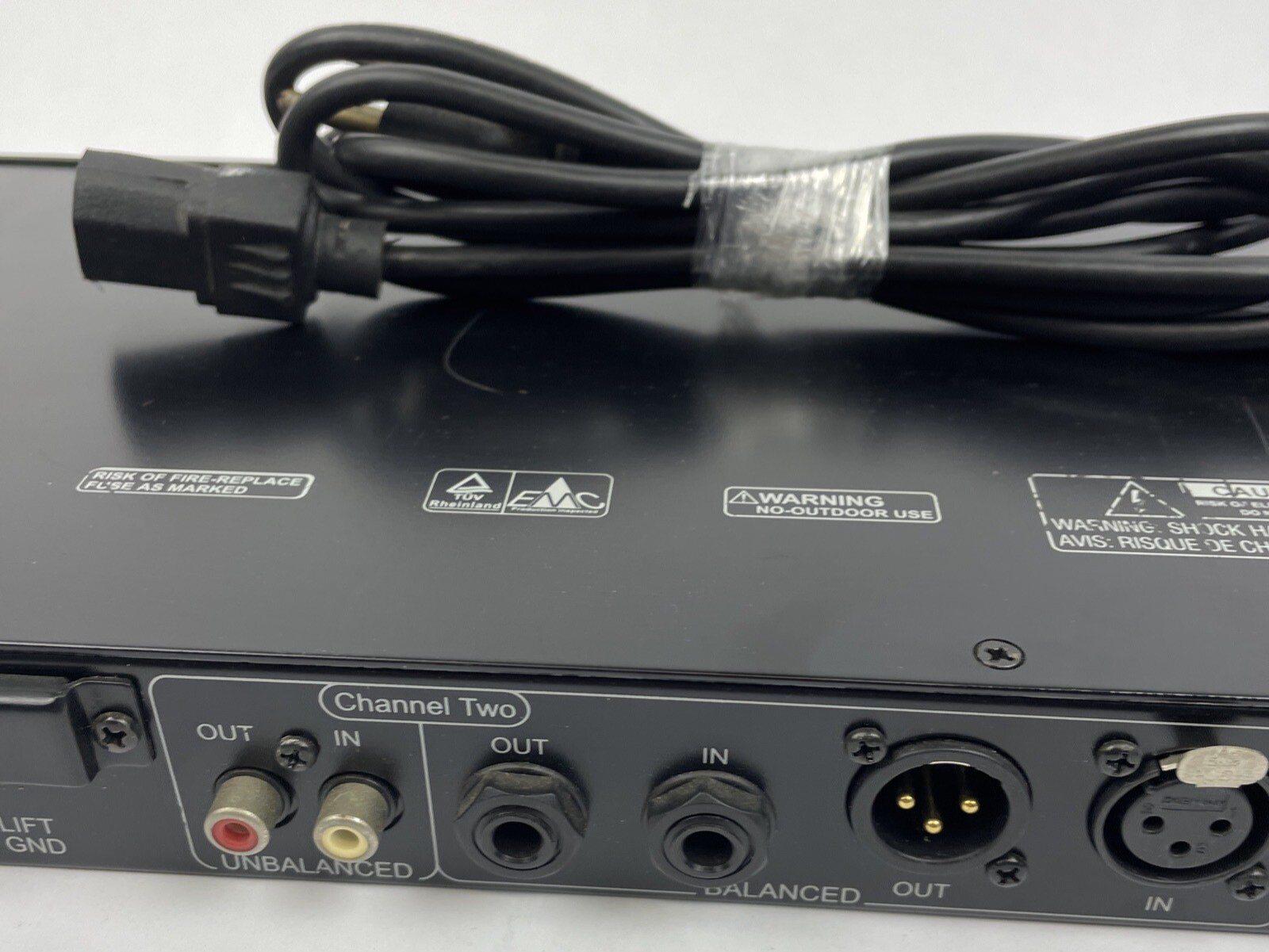 SKY Audio Dual 15 Band Graphic Equalizer PEQ-1215H 100mA 250V - VGC