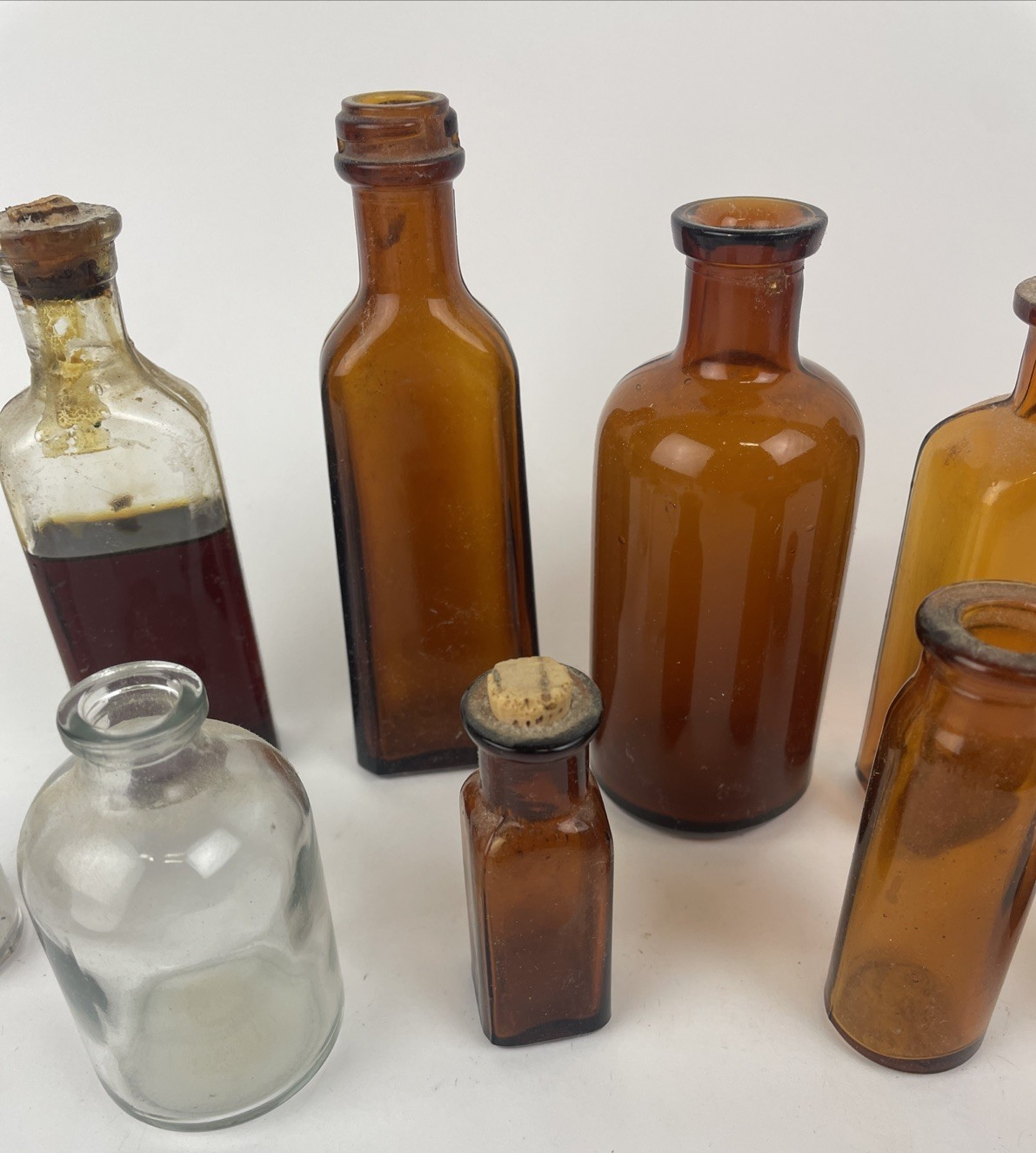 Antique & Vintage Apothecary Bottle Lot of 9 F Hoyte & Co Perfumers Philadelphia