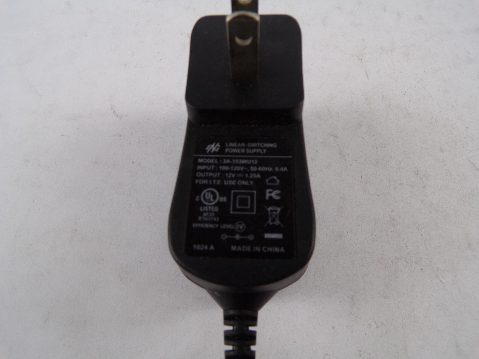 Geniune ENG AC Adapter 3A-152WU12 Output 12 V  1.25 A Power Supply Adapter A56