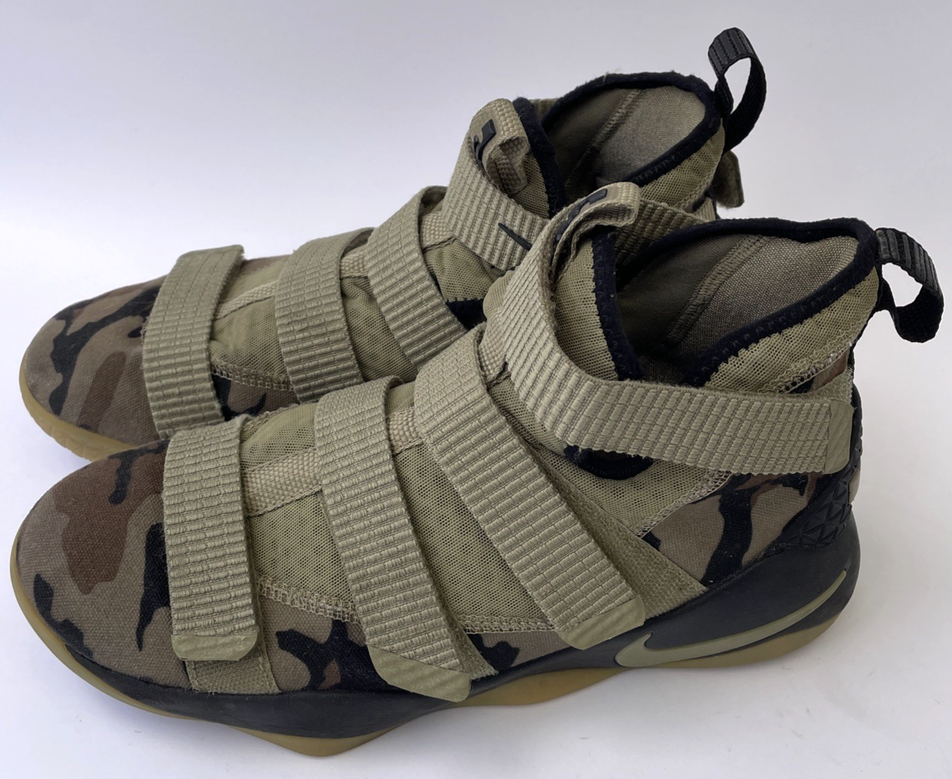 Nike Lebron James Shoes Youth Size 7 11 XI Neutral Olive Green Camouflage