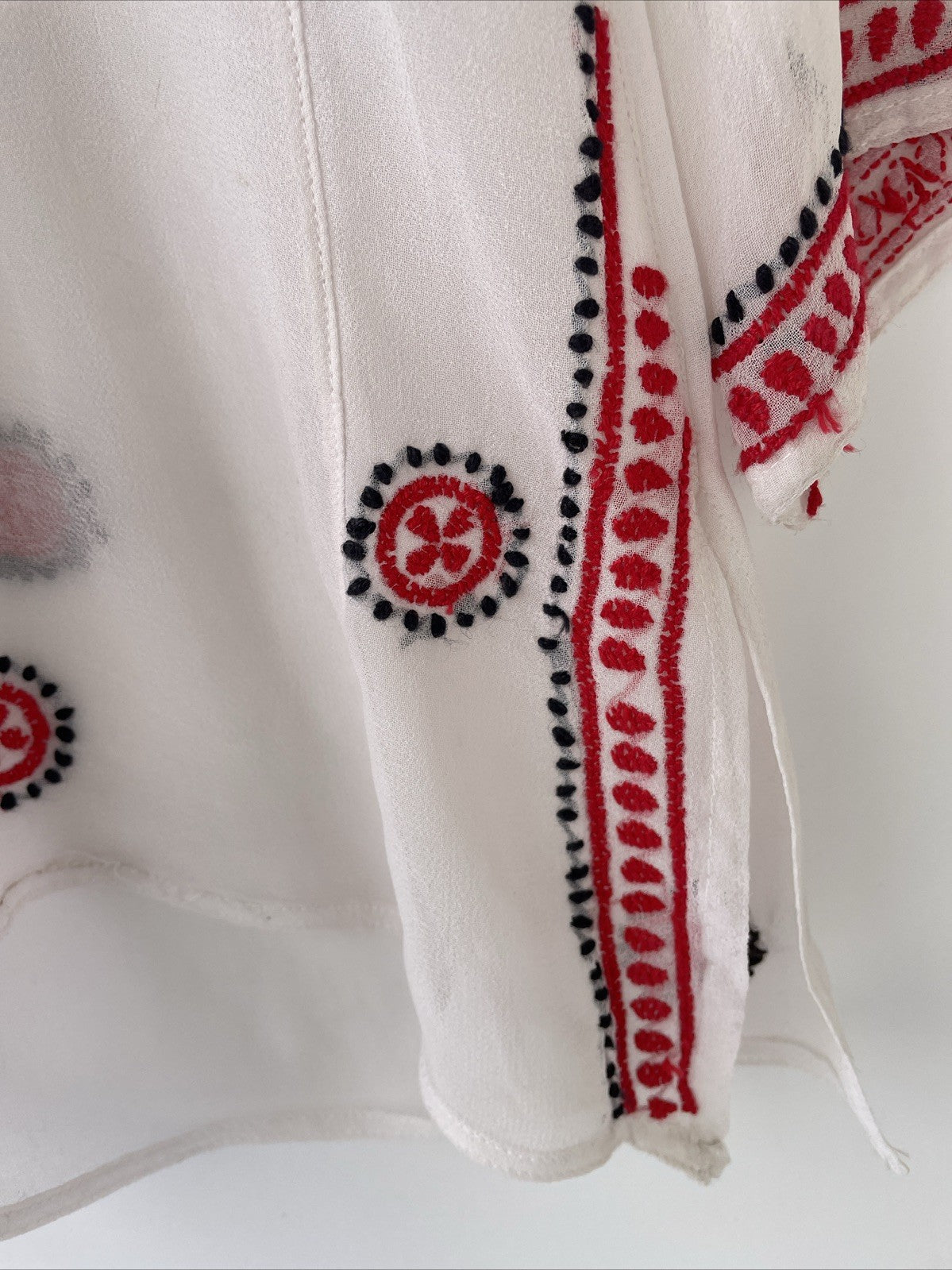 CoHabitat Linen Hand Embroidered Sheer Floral Button Front Tunic Top Size S / M