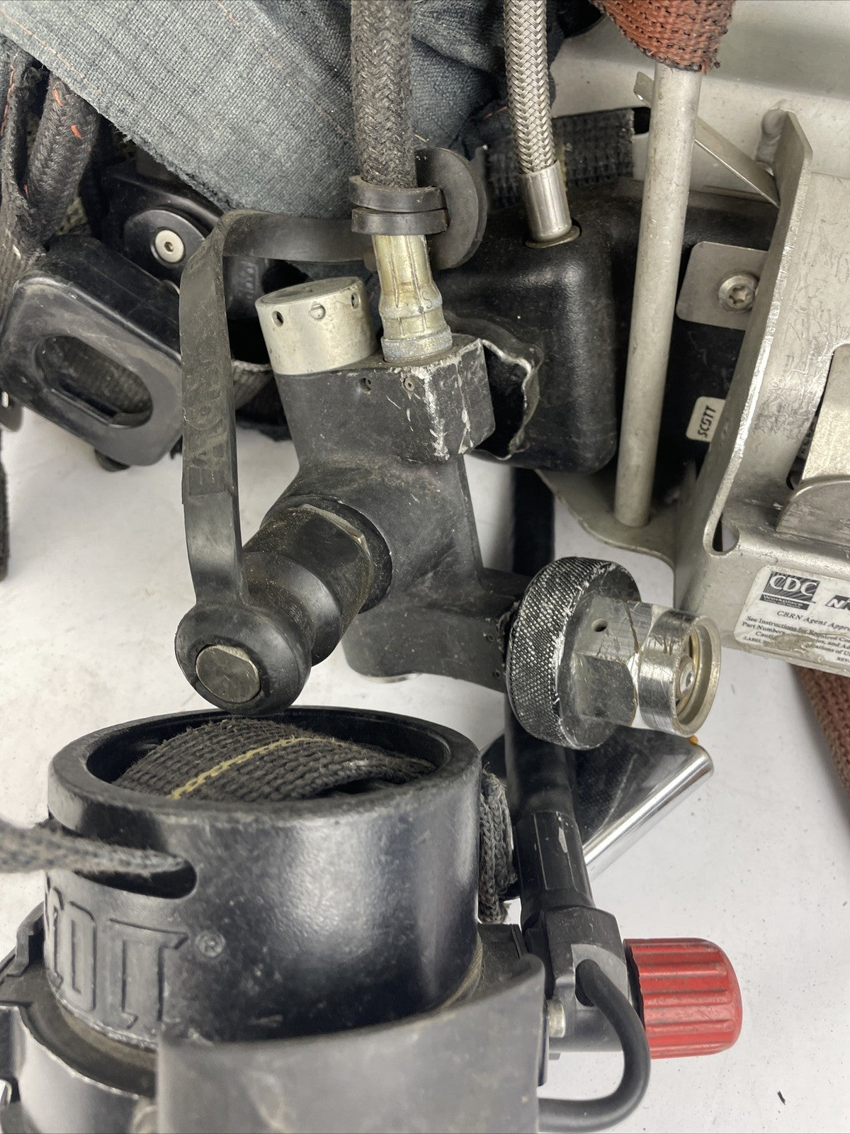 SCOTT SAFETY 4.5 4500 SCBA Air Pack Harness EZ-Flow Air Pak Plus with Sensor   d