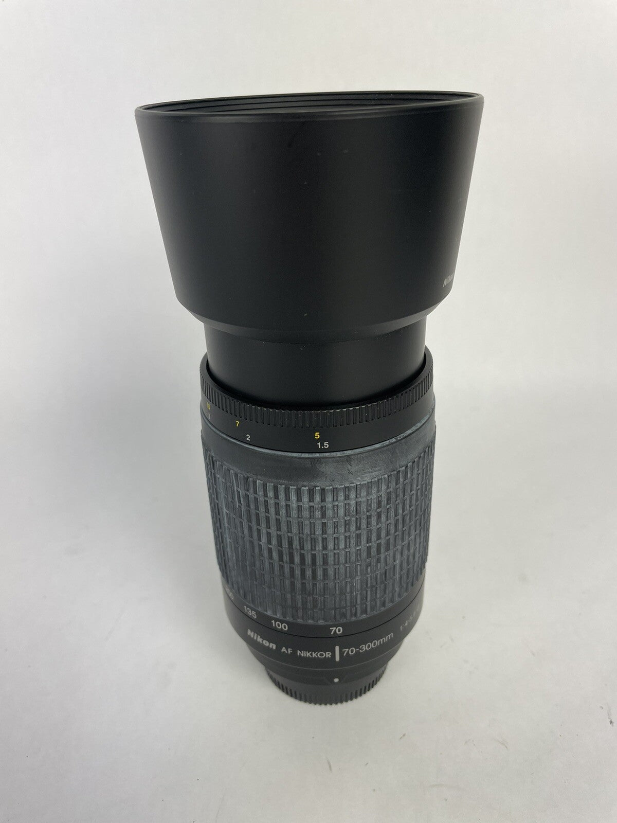 Nikon AF Nikkor 70-300mm 1:/4 - 5.6 ED Auto Focus SLR Camera Lens