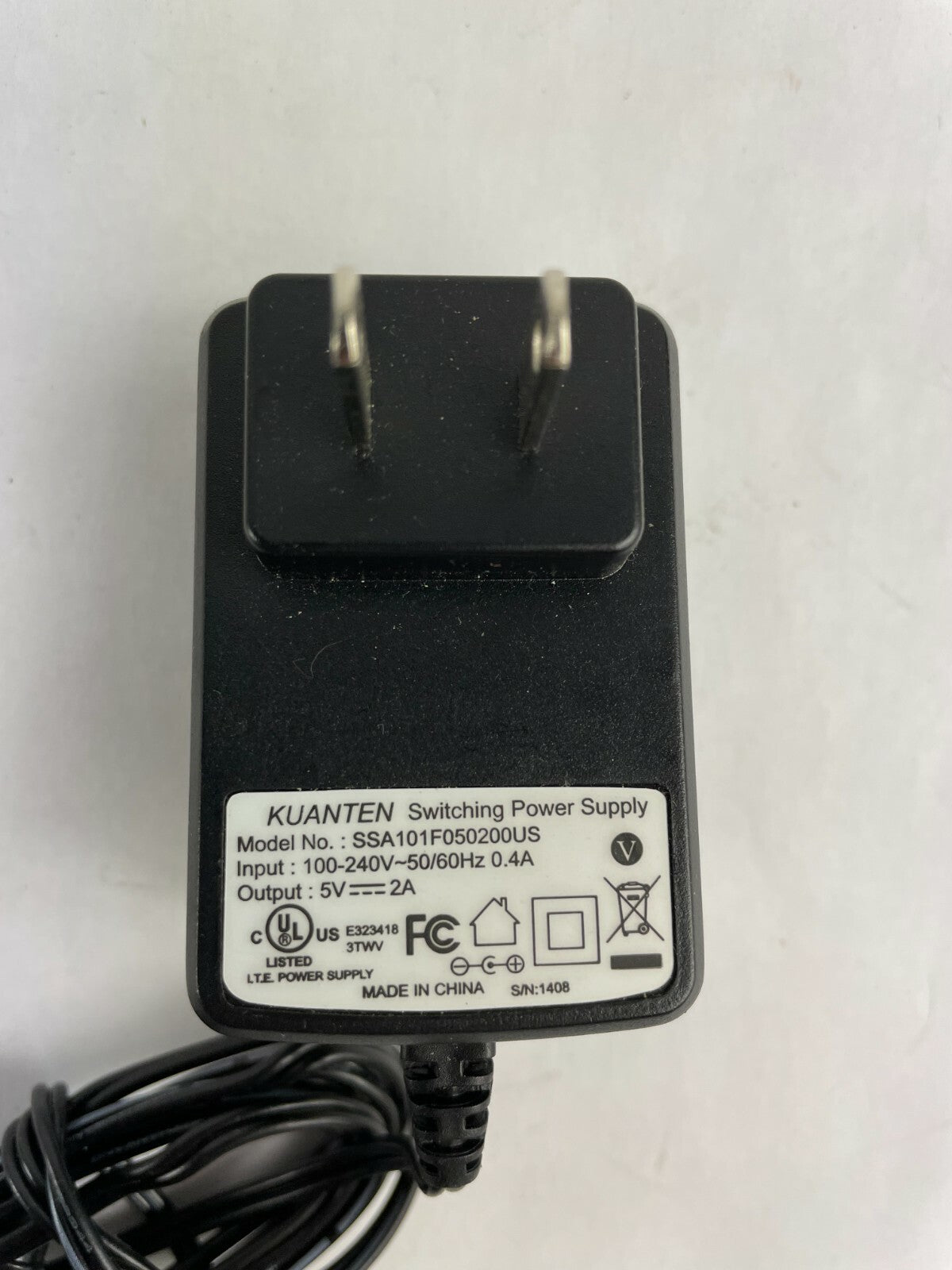 Genuine Kuanten Adapter SSA101F050200US Output 5 V 2 A Power Supply Adapter A82
