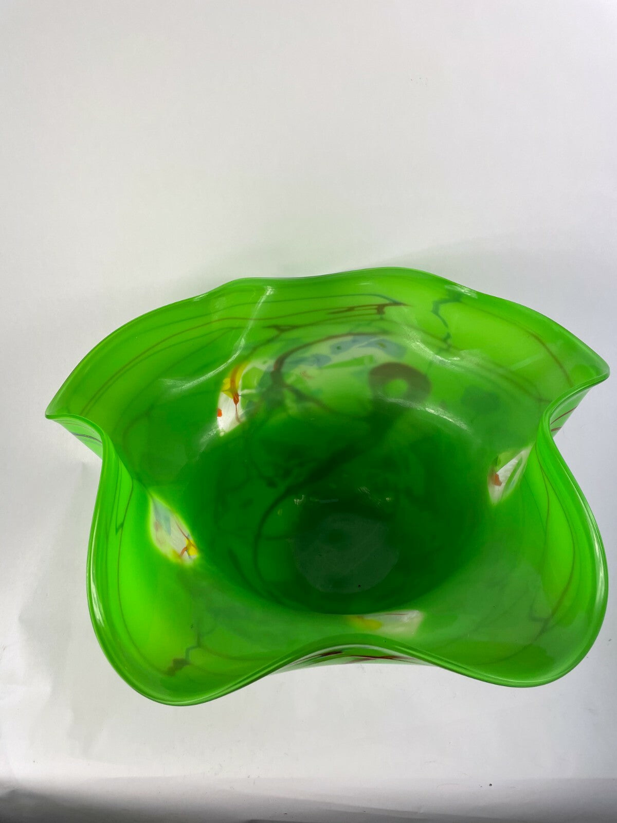 Beautifully Designed Glass Decorative Crafted Bowl Length 23,12