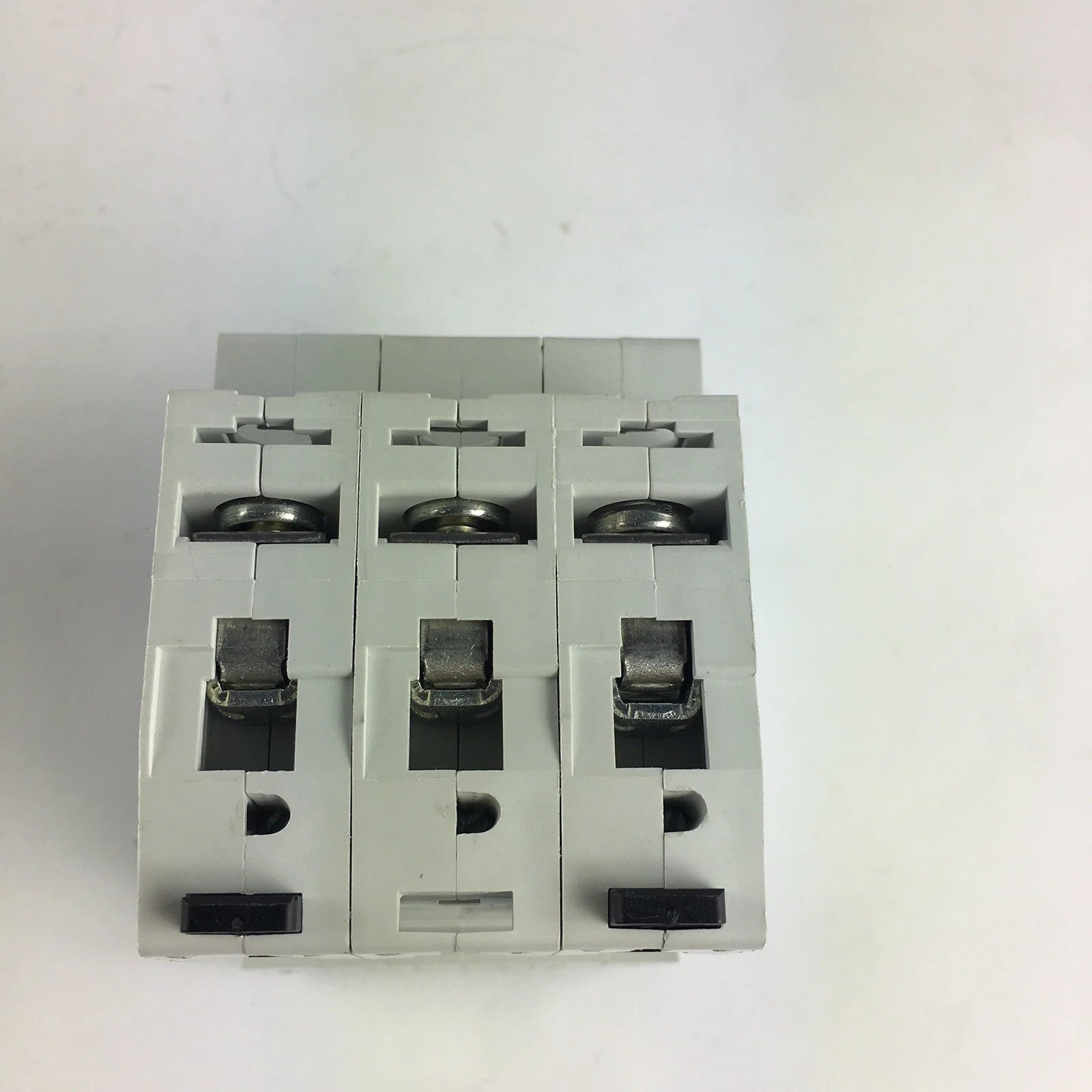 ALLEN BRADLEY 1492-SP3C080 SER. C CURUIT BREAKER