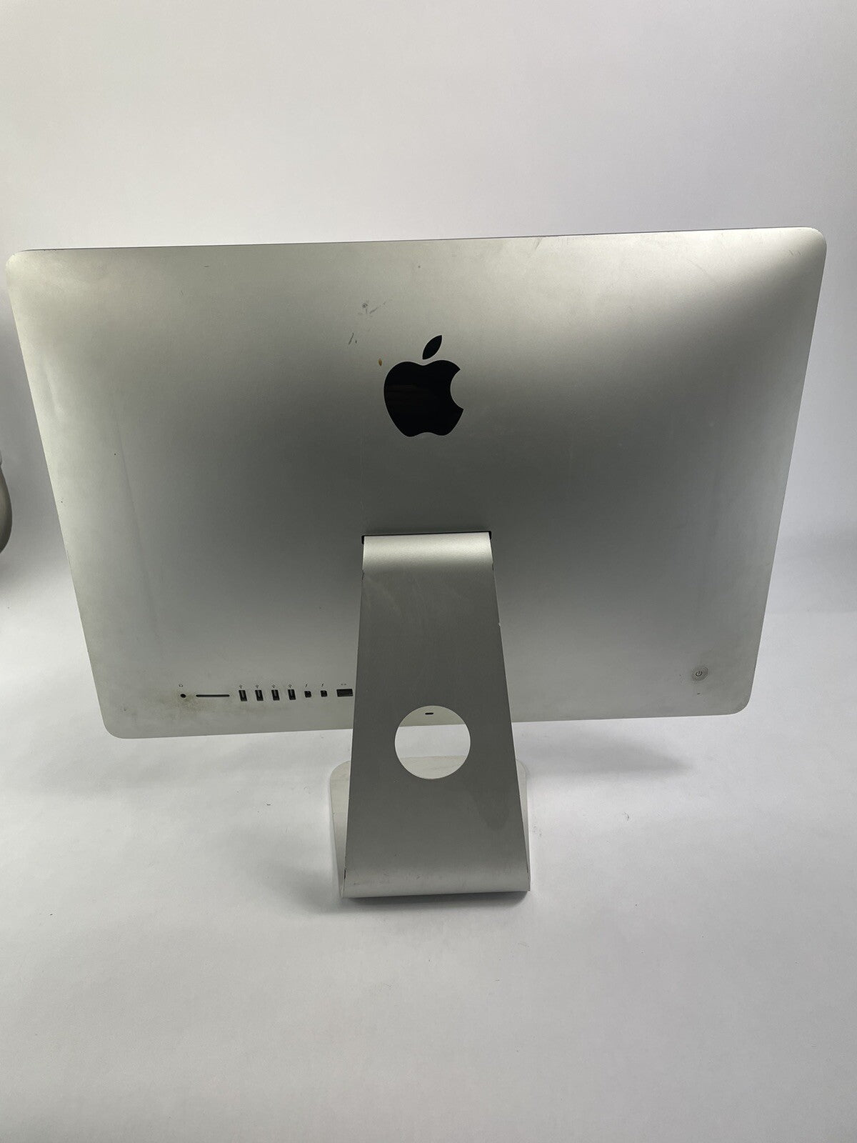 Apple iMac A1418 2.7 GHZ Core i5 21.5" - FOR PARTS OR REPAIR