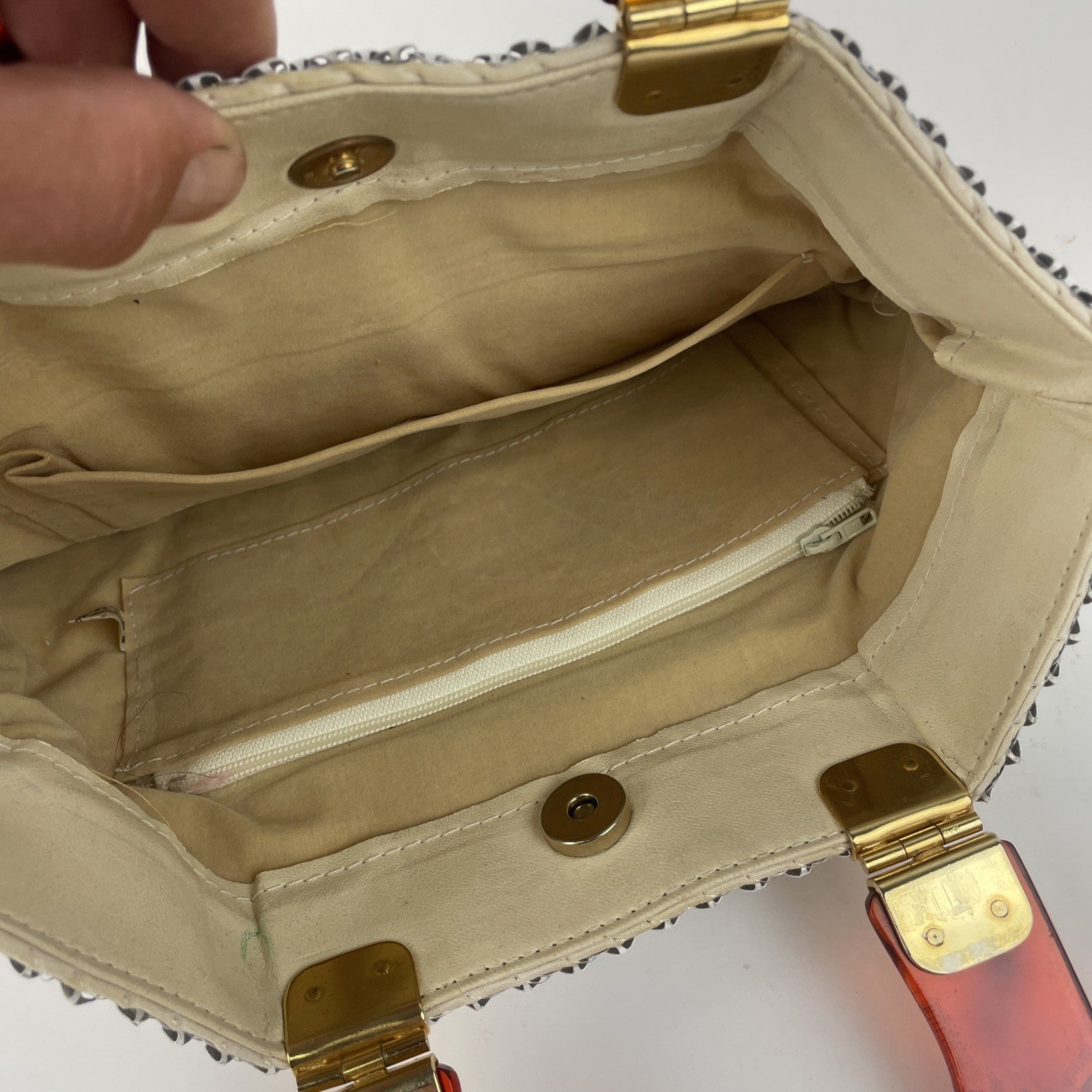 Vintage White Aluminum Metal Mesh Purse W/ Lucite Amber Handles Magnetic Closure