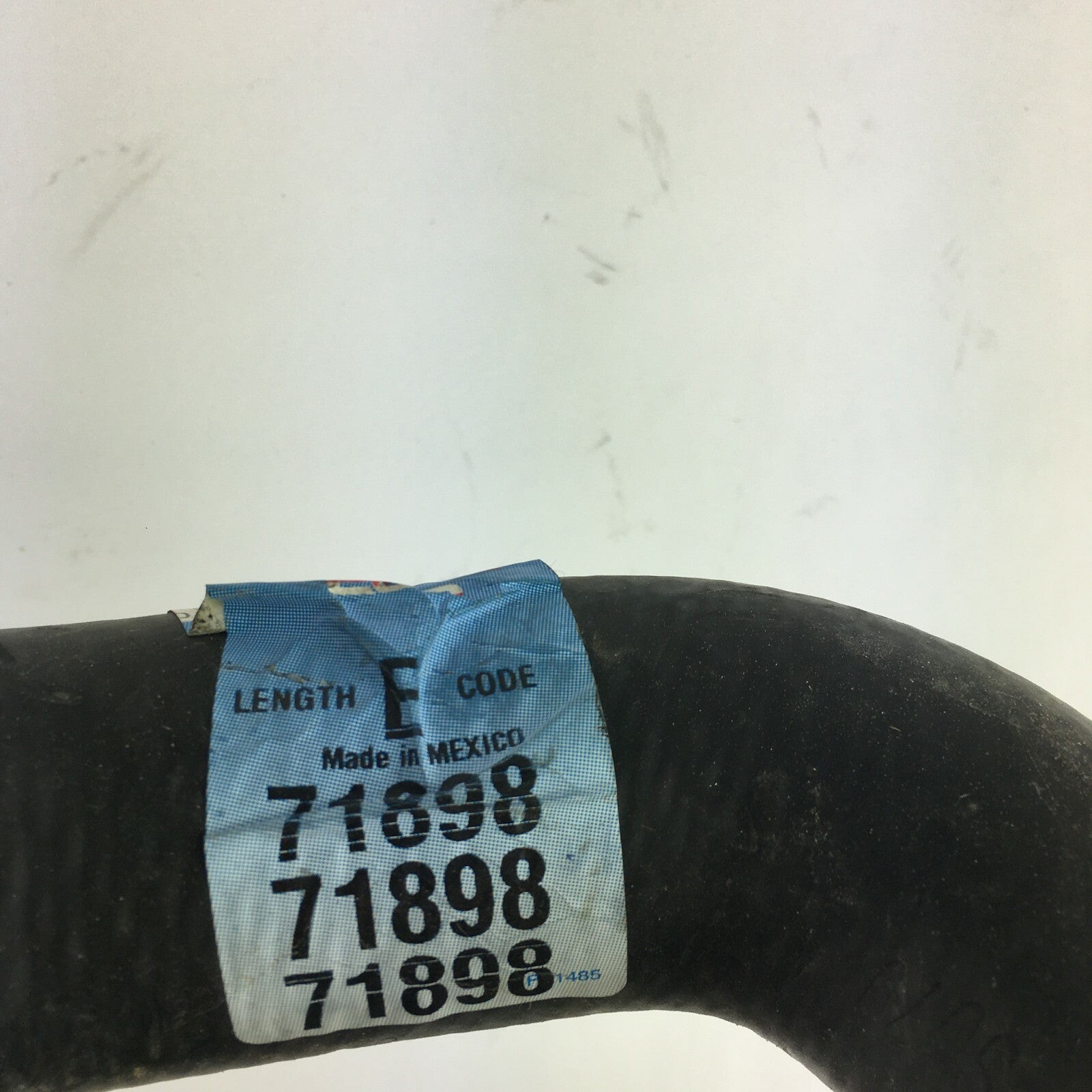 Dayco 71898 ECR curved radiator hose E code OEM replacement reinforced EPDM coolant hose for automotive engine cooling systems A13.