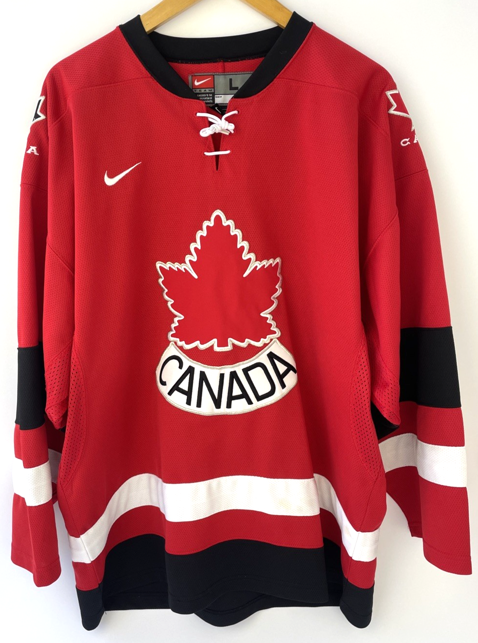 Nike Team Canada Vintage Hockey Jersey Maple Leaf Red White Black Adult Size L