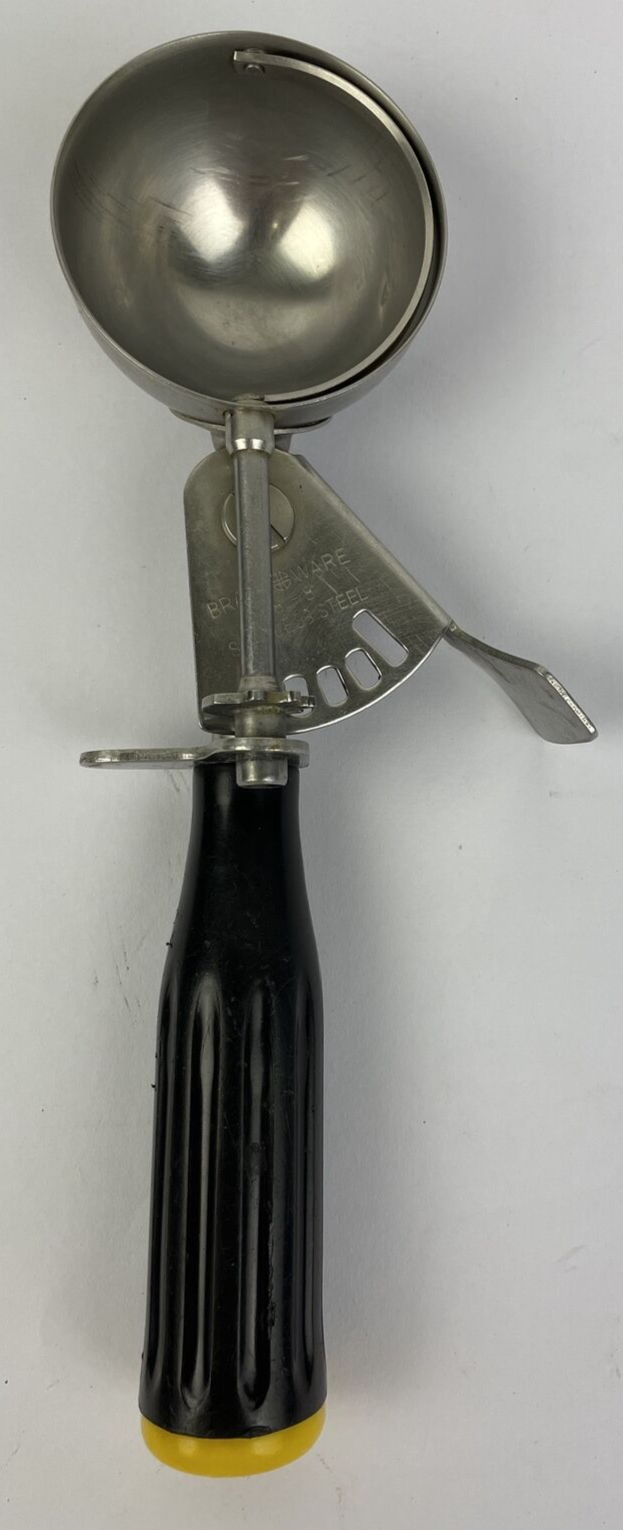 Vintage Brand Ware Stainless Steel Ice Cream Scoop 18-8 #8 Size Retro Yellow BLK