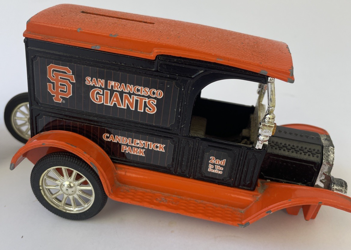 2 x SAN FRANCISCO GIANTS AMERICAN PASTIME SERIES DIECAST METAL BANK 1994 LOOK