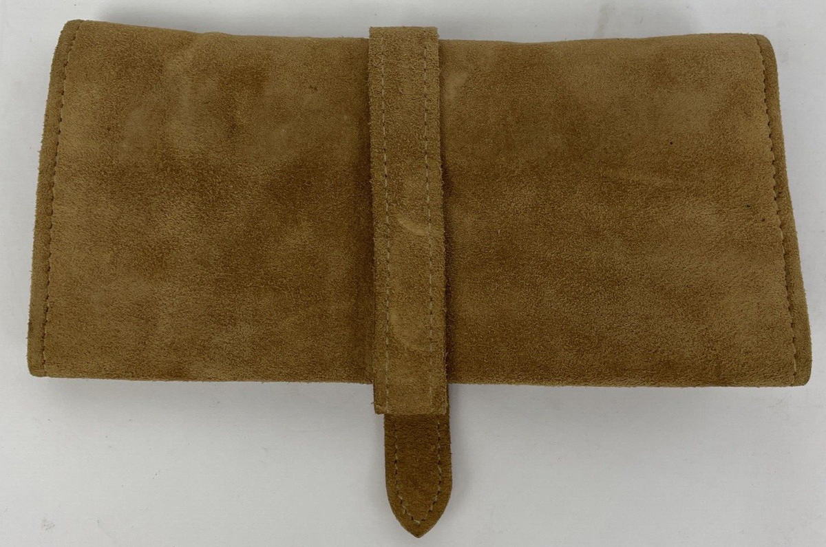 Design Philipp by appt of the Swedish Royal Court jewelry Envelope Suede England