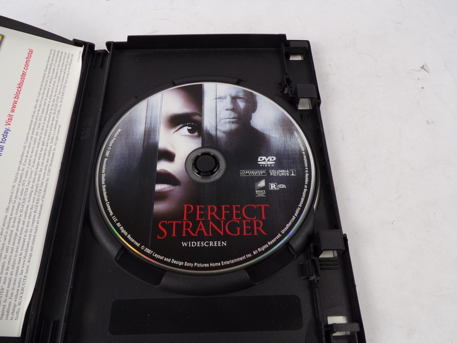 Perfect Stranger Halle Berry Bruce Wills Anastas Machos DVD Movies