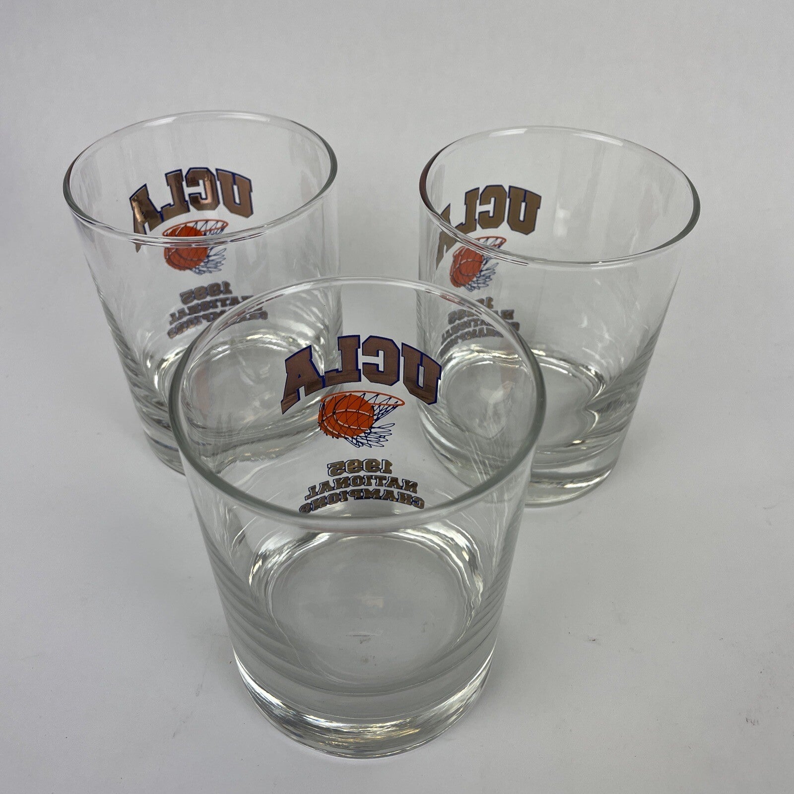 Vintage Welcome to Fabulous Las Vegas casino themed clear shot glass.