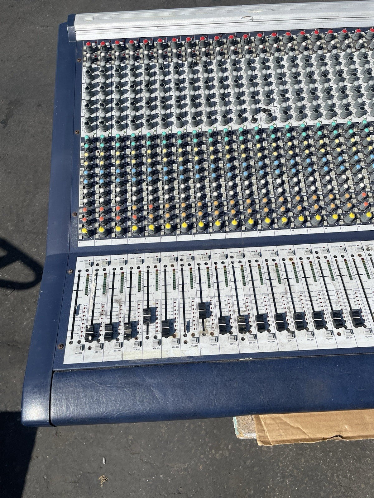 Soundcraft MH2 48 Channel Console - 48 Mono 4 Stereo 10 Aux 8 Groups 4 Matrix