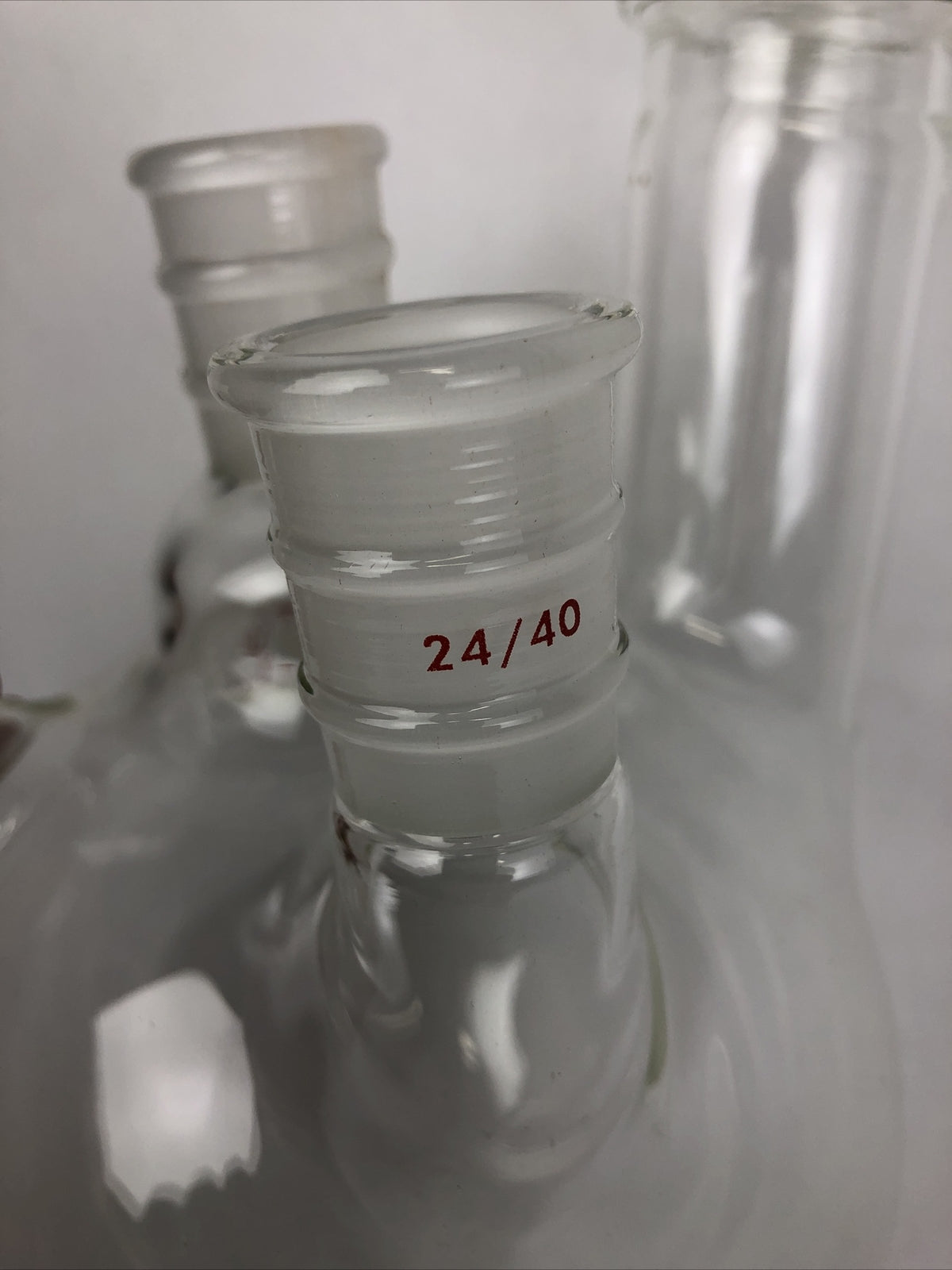 ACE Lab Glass 2000mL reaction vessel with #36 ACE-Thred and 24/40 glass joints.