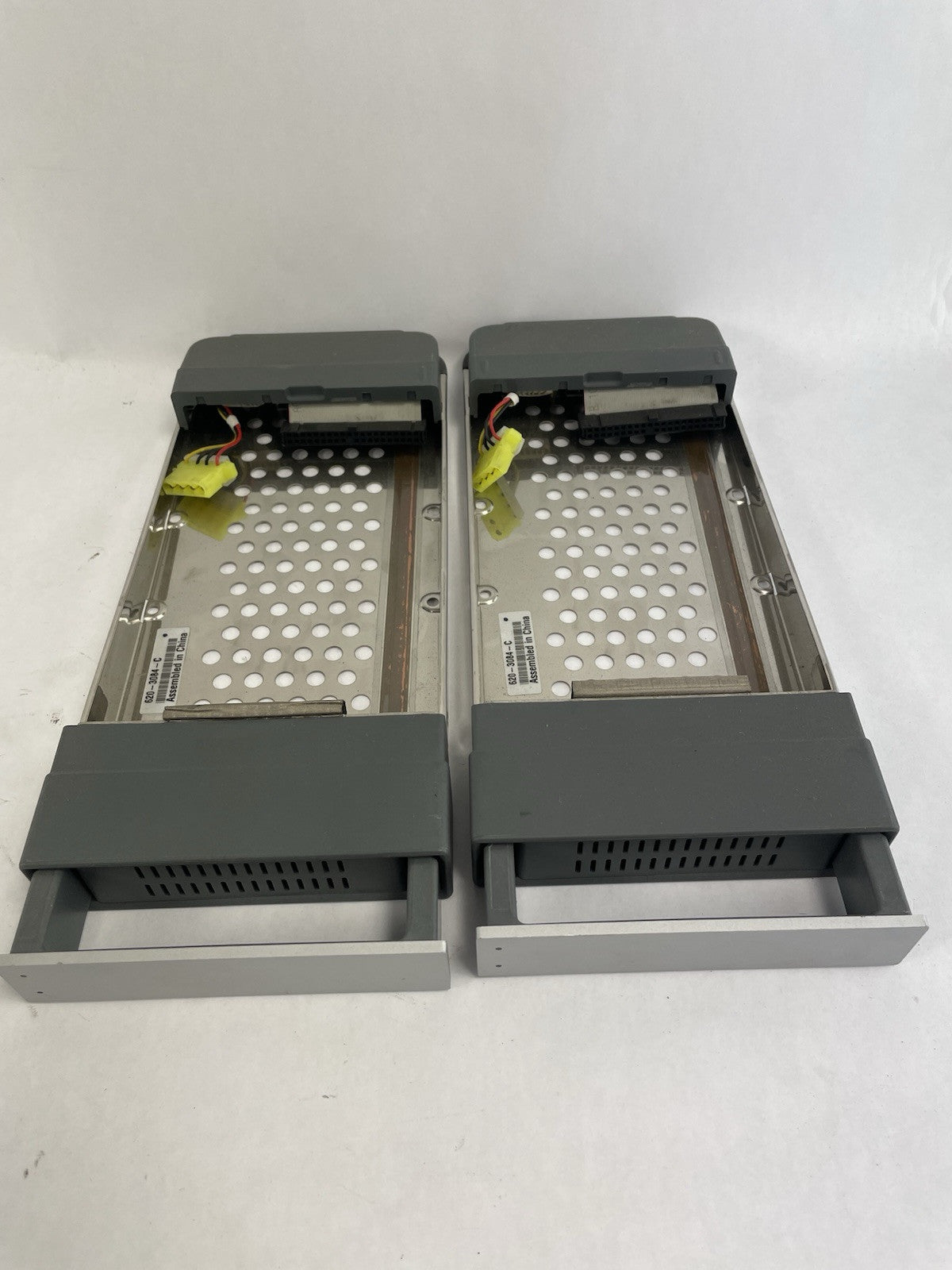 Lot Of 2 Apple 620-2976-A SATA 3.5” HHD Caddy Xserve RAID IDE 