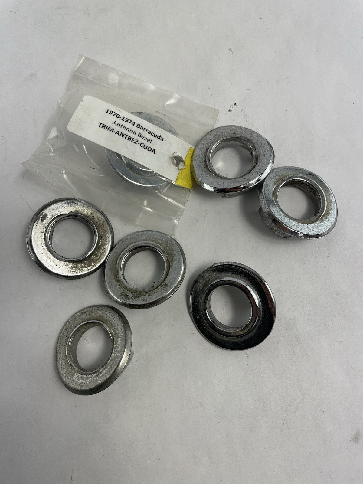 Lot of 7: 1970 1971 1972 1973 1974 BARRACUDA CUDA RADIO ANTENNA BASE TRIM BEZEL